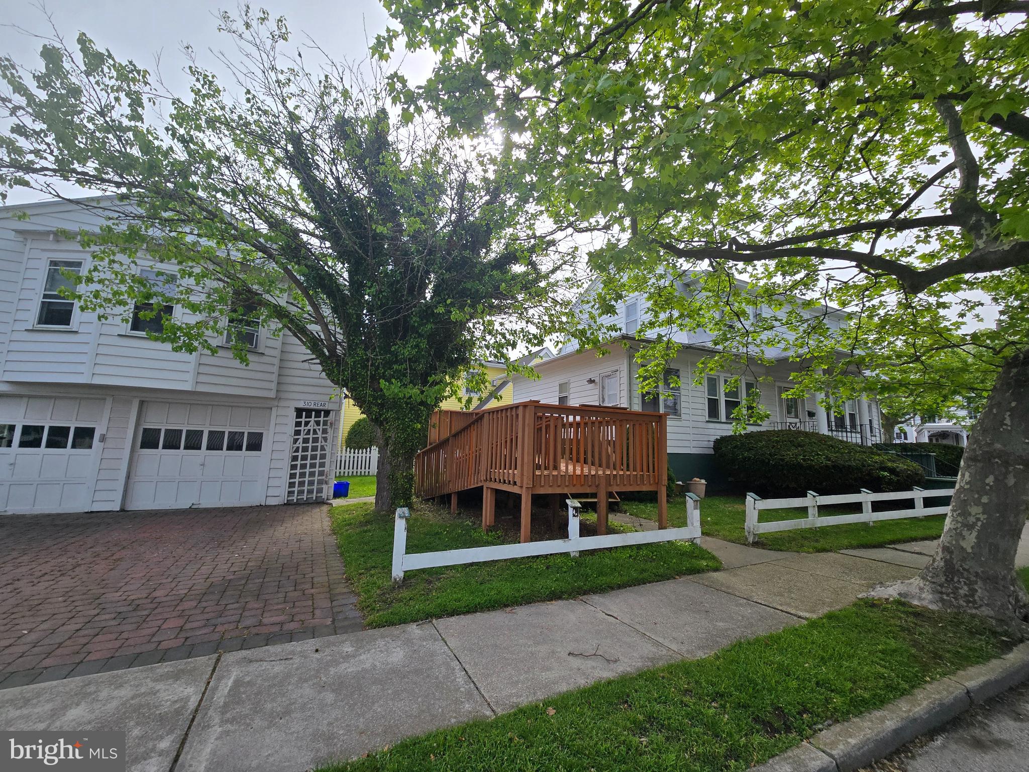 310 HOWARD STREET