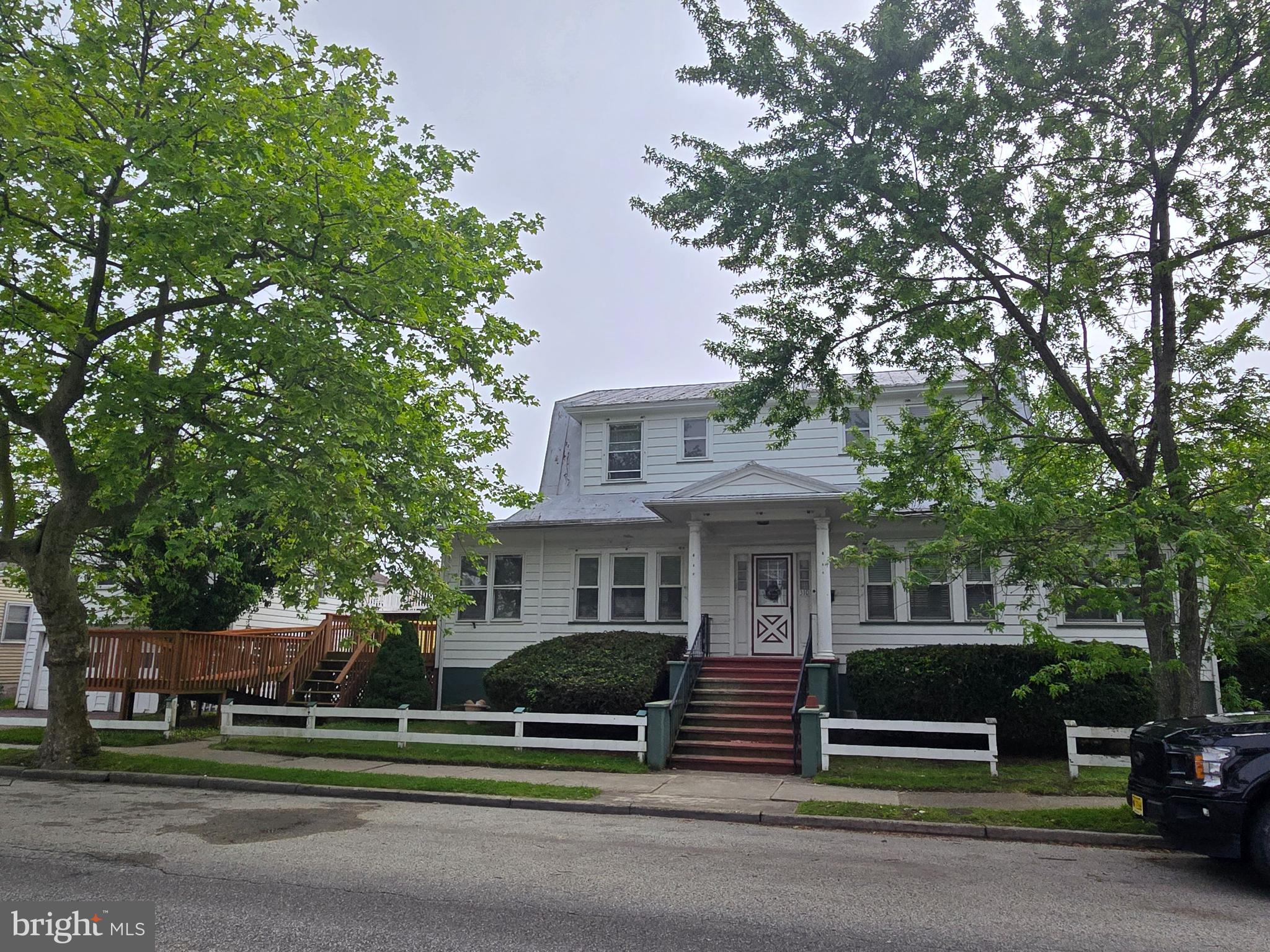 310 HOWARD STREET