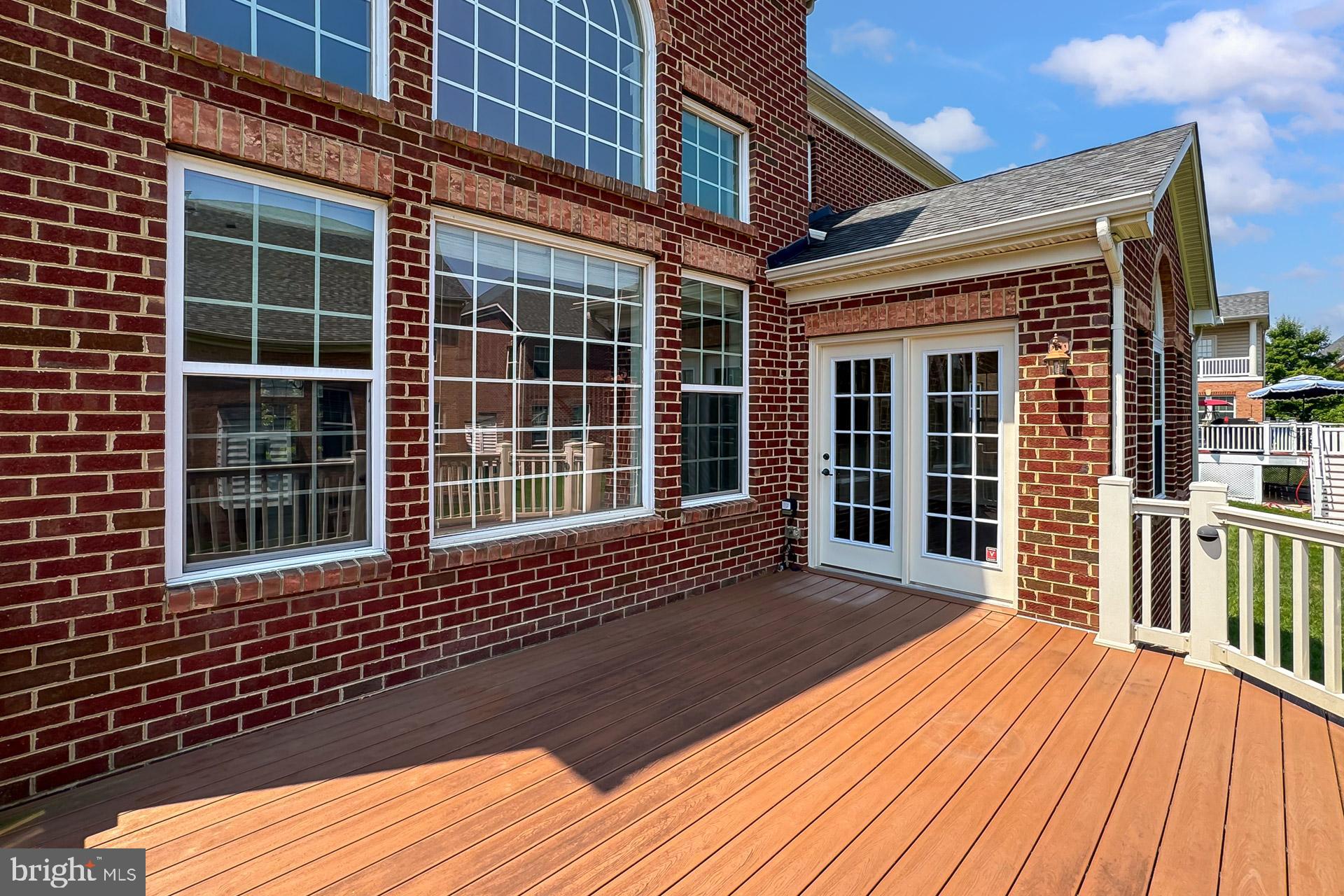 KENSINGTON MANOR - Residential