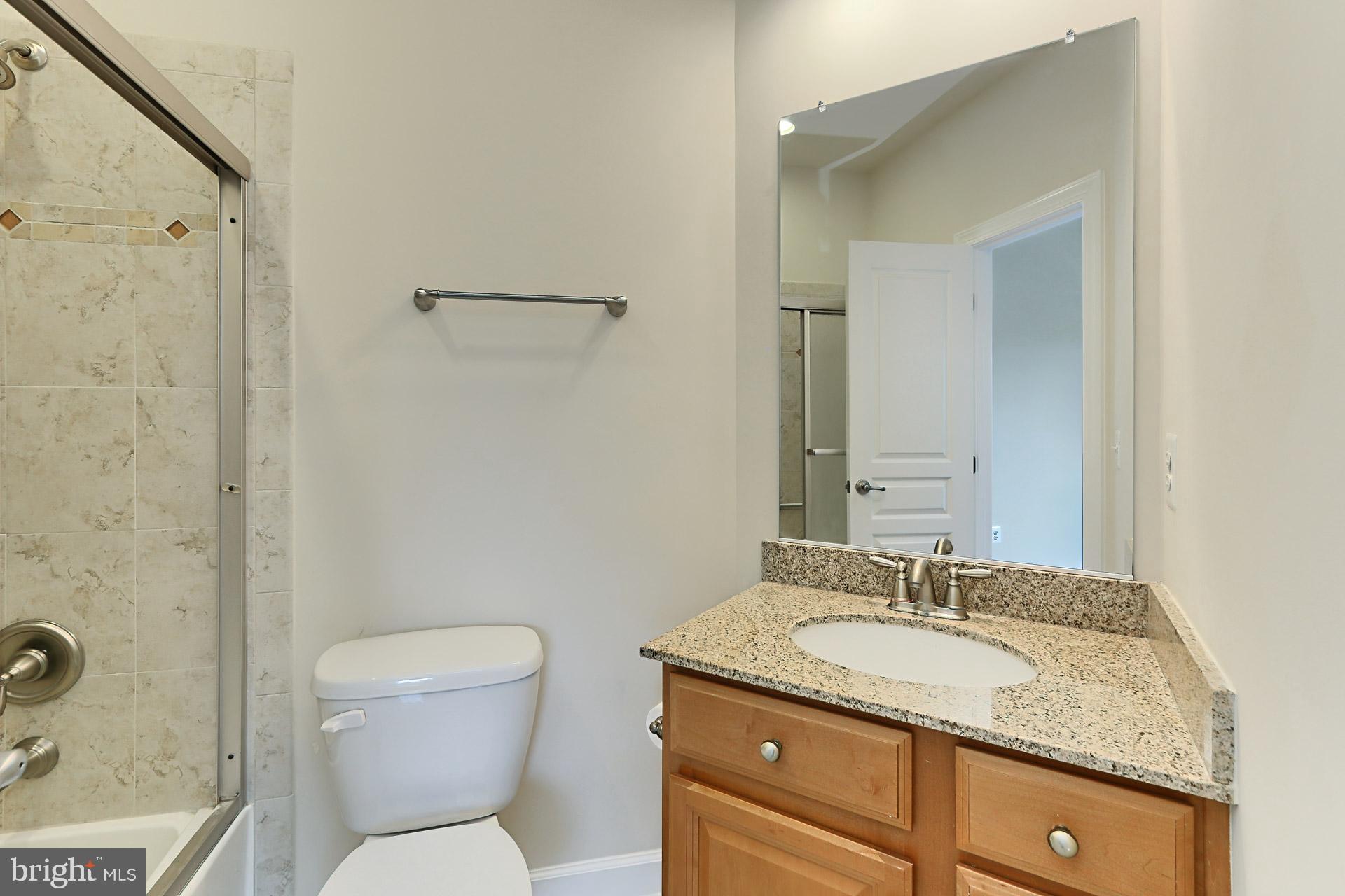 KENSINGTON MANOR - Residential