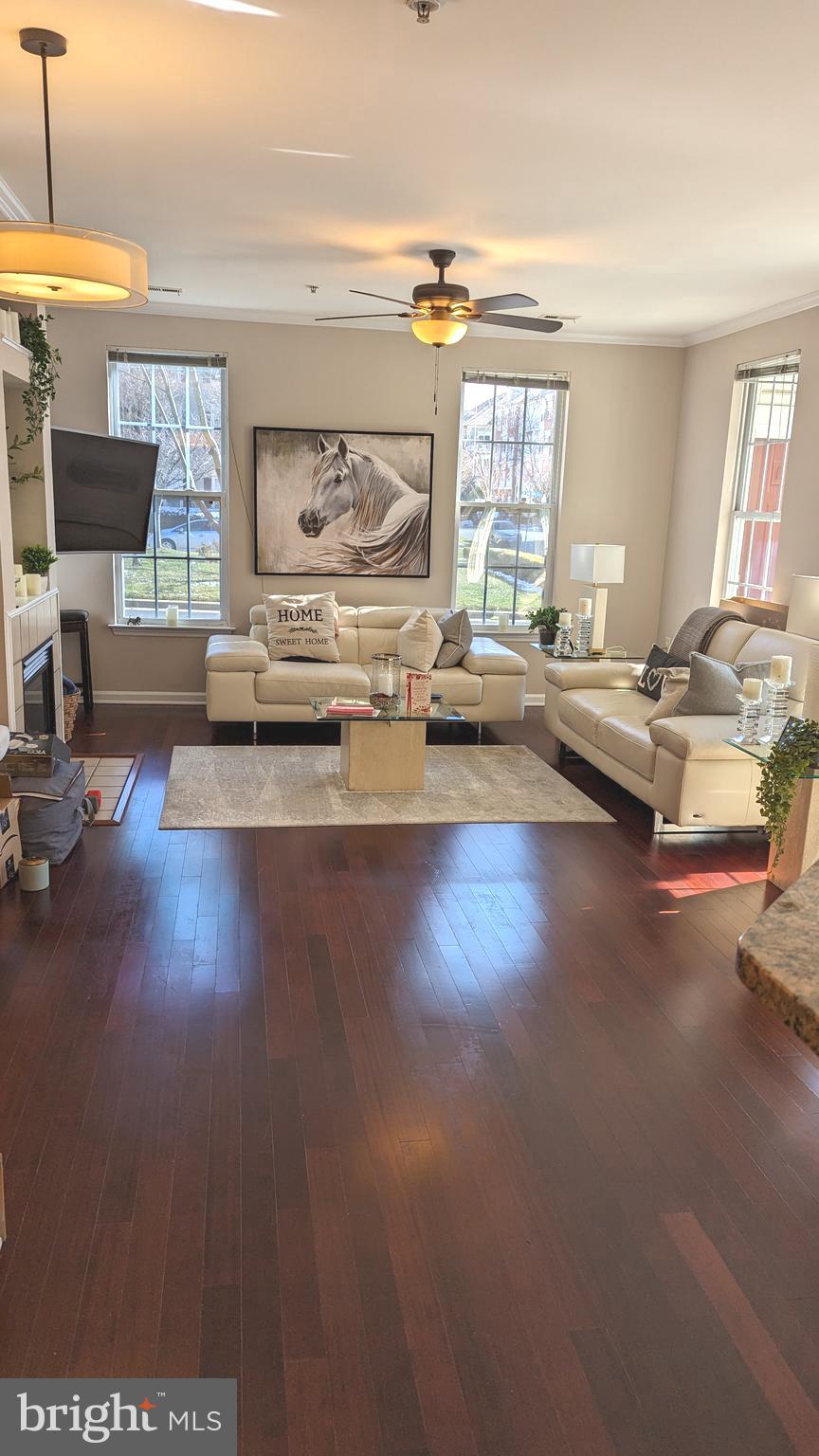 KING FARM - Residential Lease