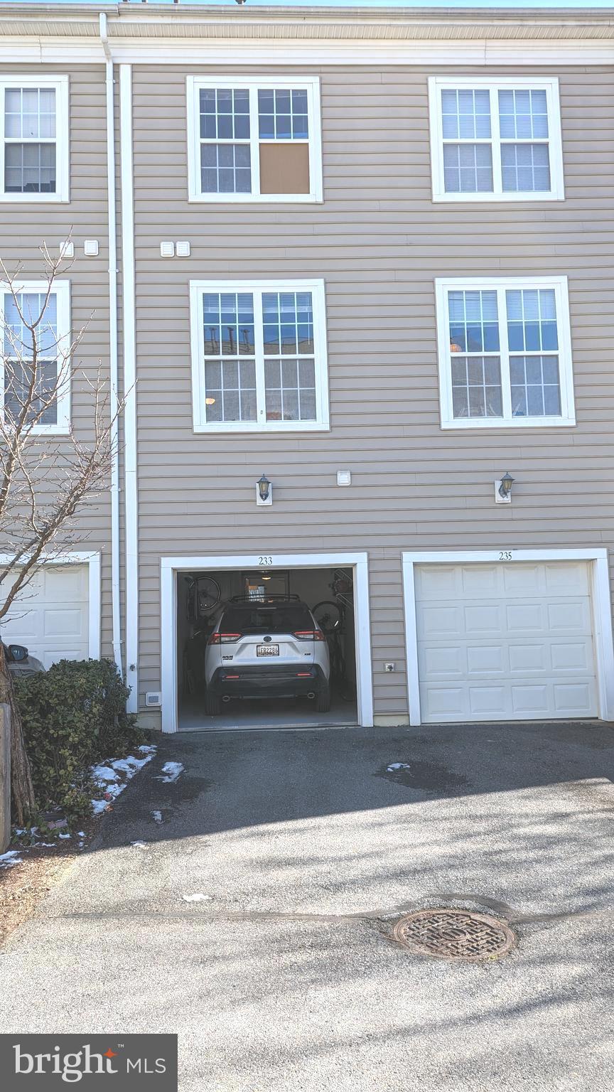 KING FARM - Residential Lease