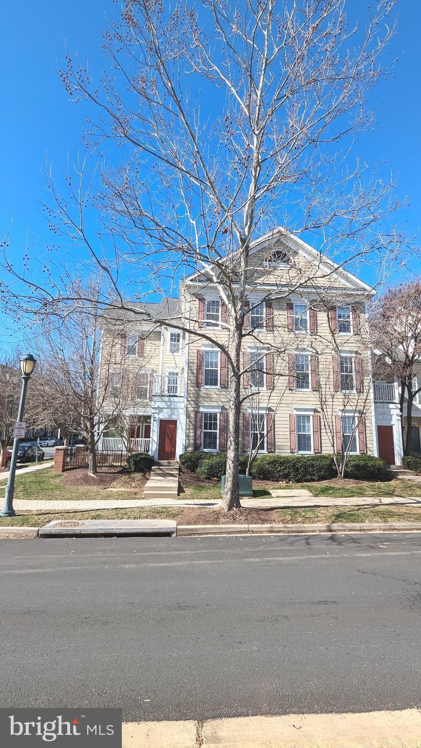 KING FARM - Residential Lease