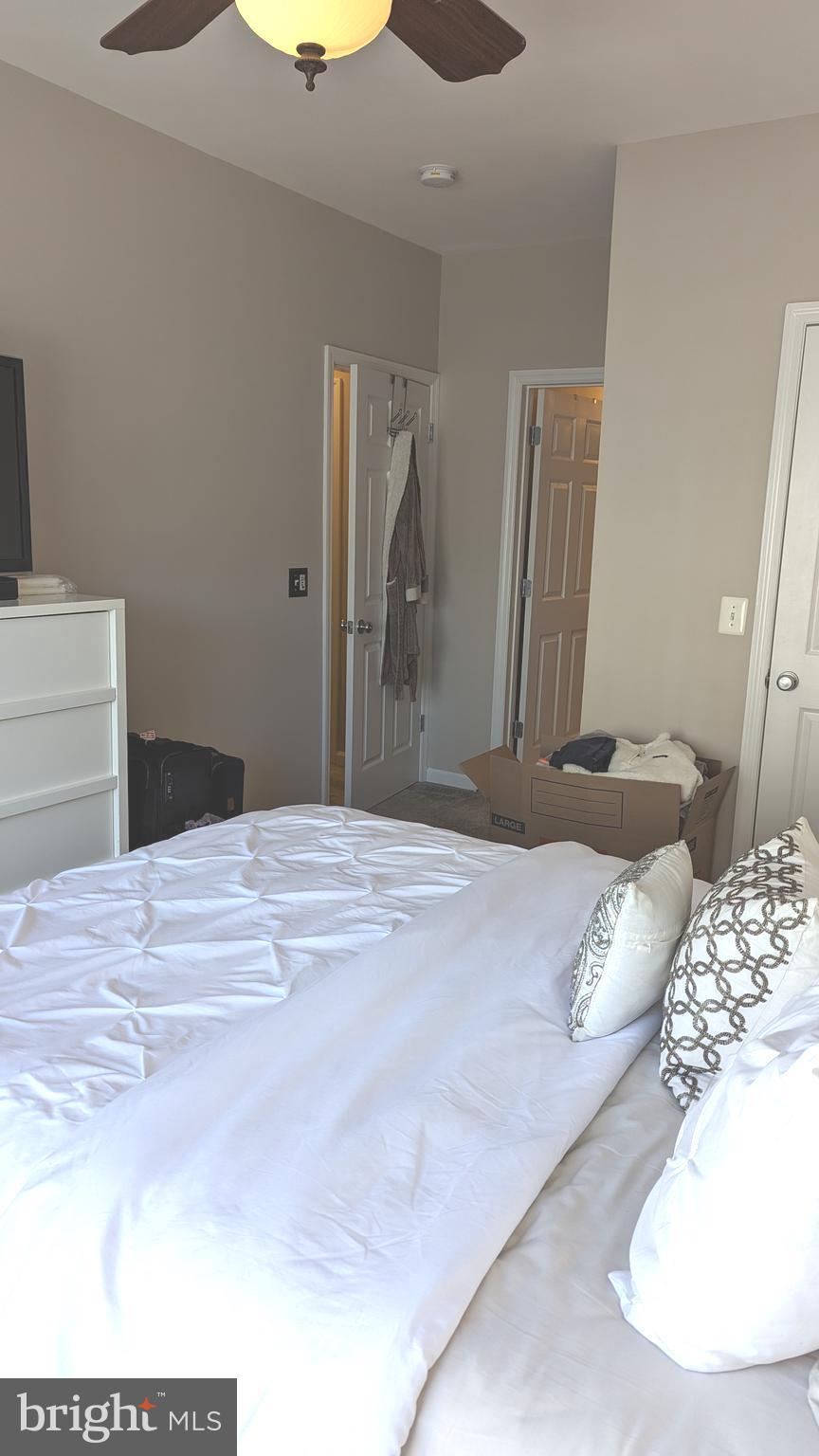 KING FARM - Residential Lease