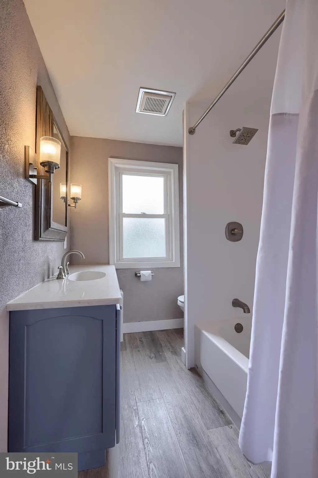 Manheim, Pennsylvania 17545, United States, 3 Bedrooms Bedrooms, ,1 BathroomBathrooms,Residential,Pending,143998