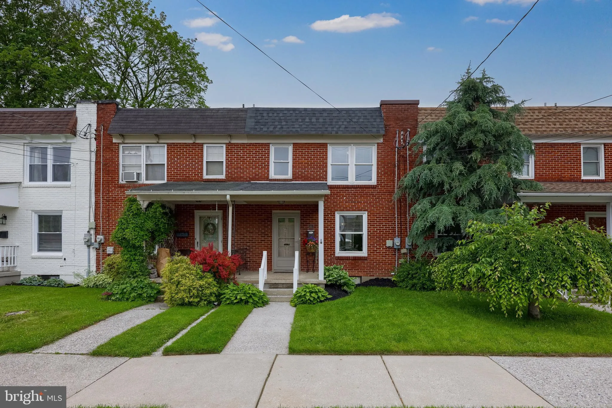 Manheim, Pennsylvania 17545, United States, 3 Bedrooms Bedrooms, ,1 BathroomBathrooms,Residential,Pending,143998