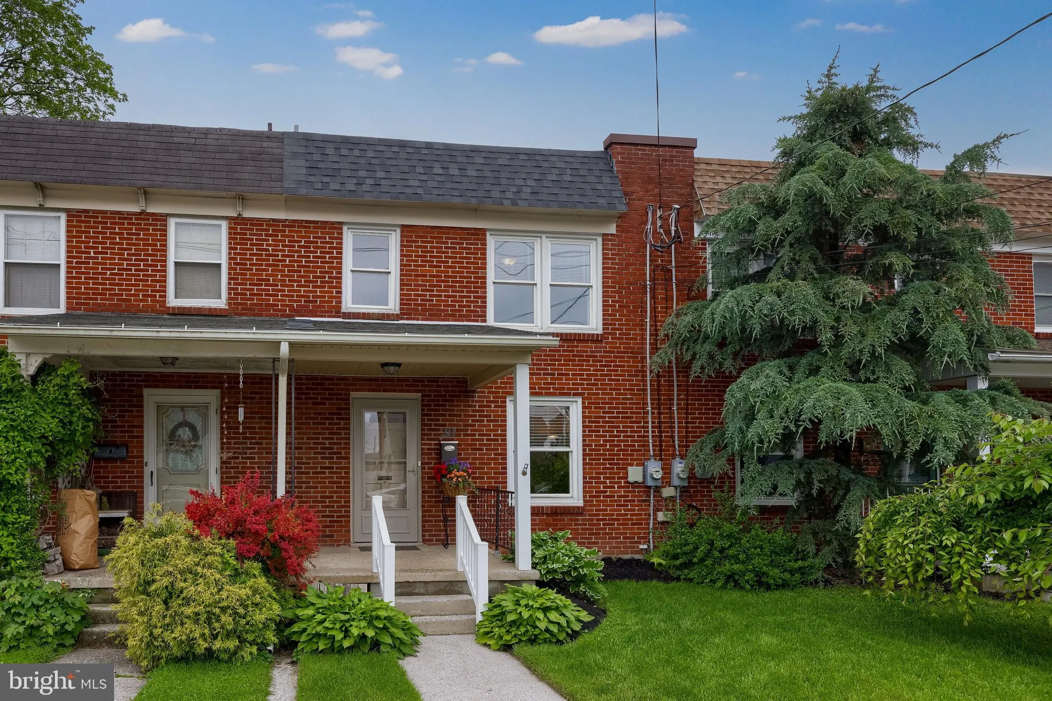 Manheim, Pennsylvania 17545, United States, 3 Bedrooms Bedrooms, ,1 BathroomBathrooms,Residential,Pending,143998