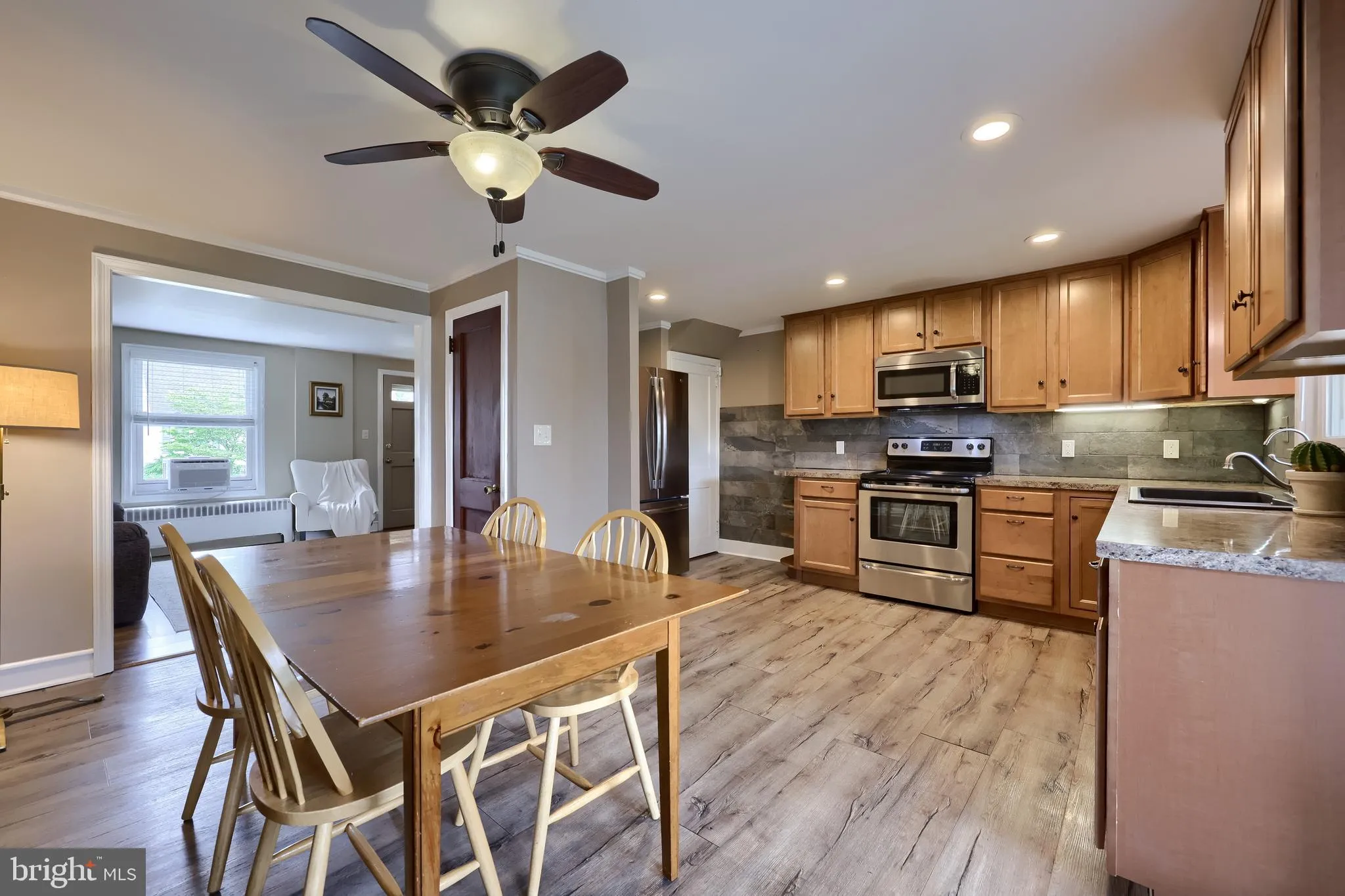 Manheim, Pennsylvania 17545, United States, 3 Bedrooms Bedrooms, ,1 BathroomBathrooms,Residential,Pending,143998