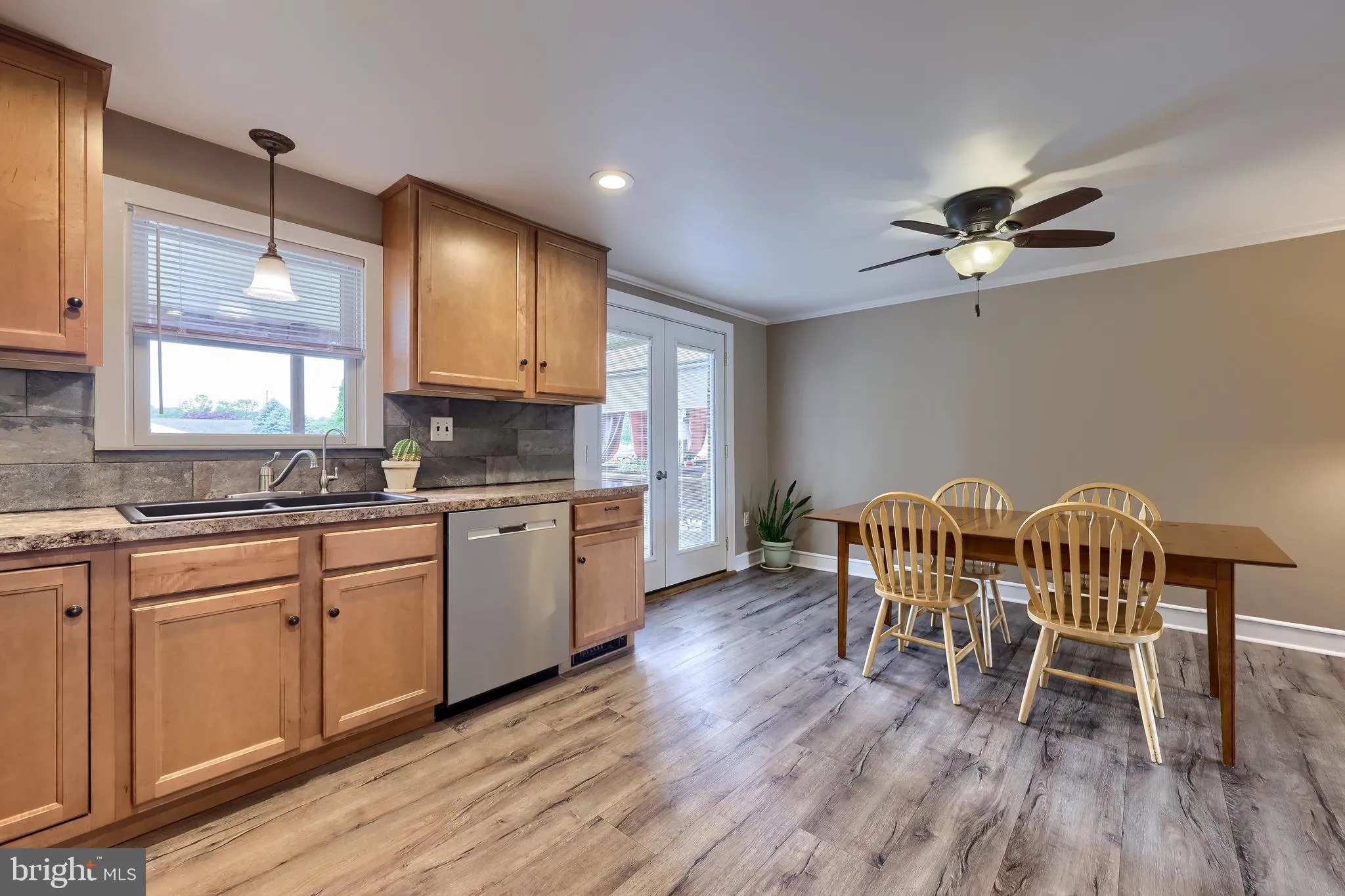 Manheim, Pennsylvania 17545, United States, 3 Bedrooms Bedrooms, ,1 BathroomBathrooms,Residential,Pending,143998