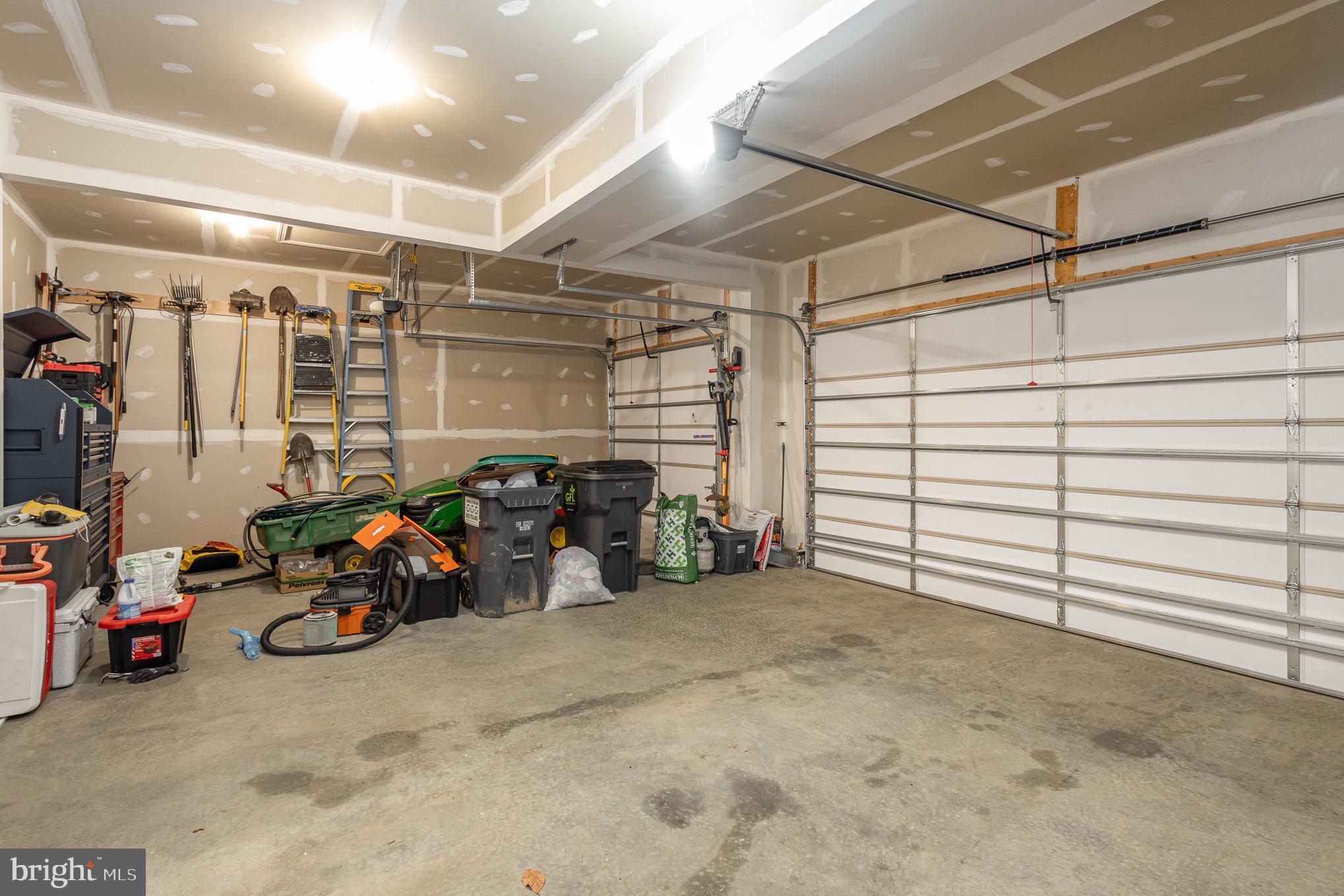 NEW POST ON THE RAPPAHANNOCK - Residential