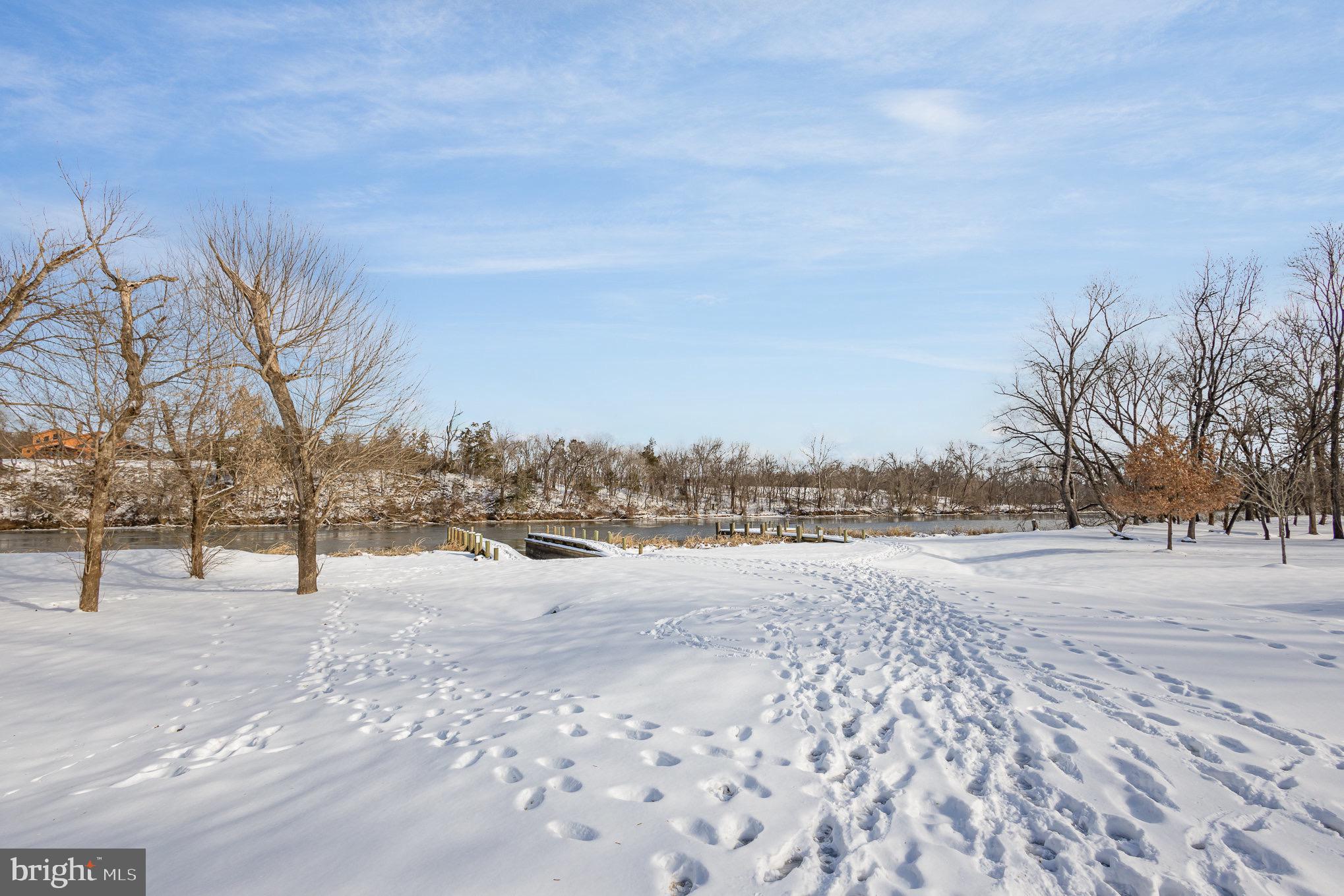 NEW POST ON THE RAPPAHANNOCK - Residential