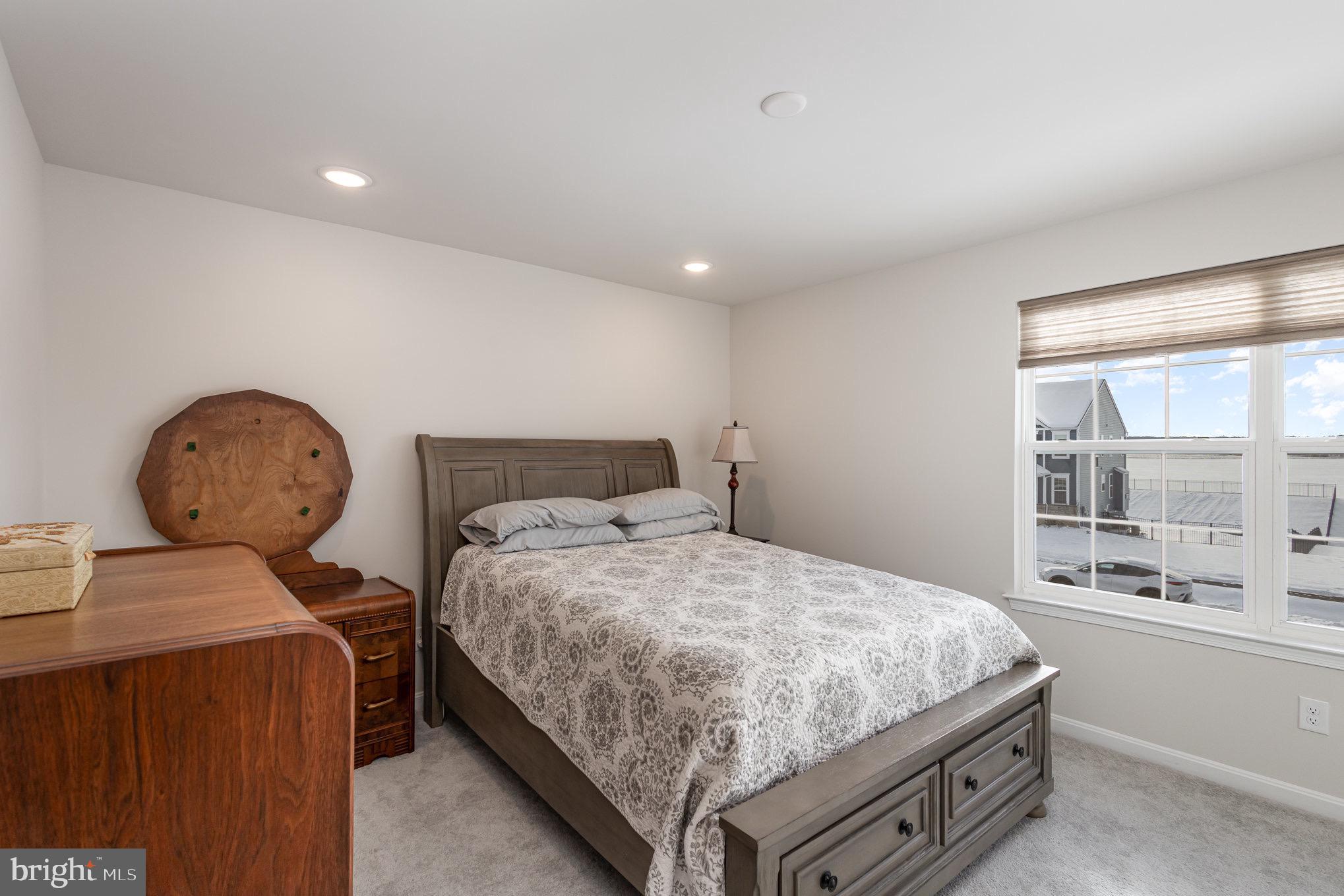 NEW POST ON THE RAPPAHANNOCK - Residential