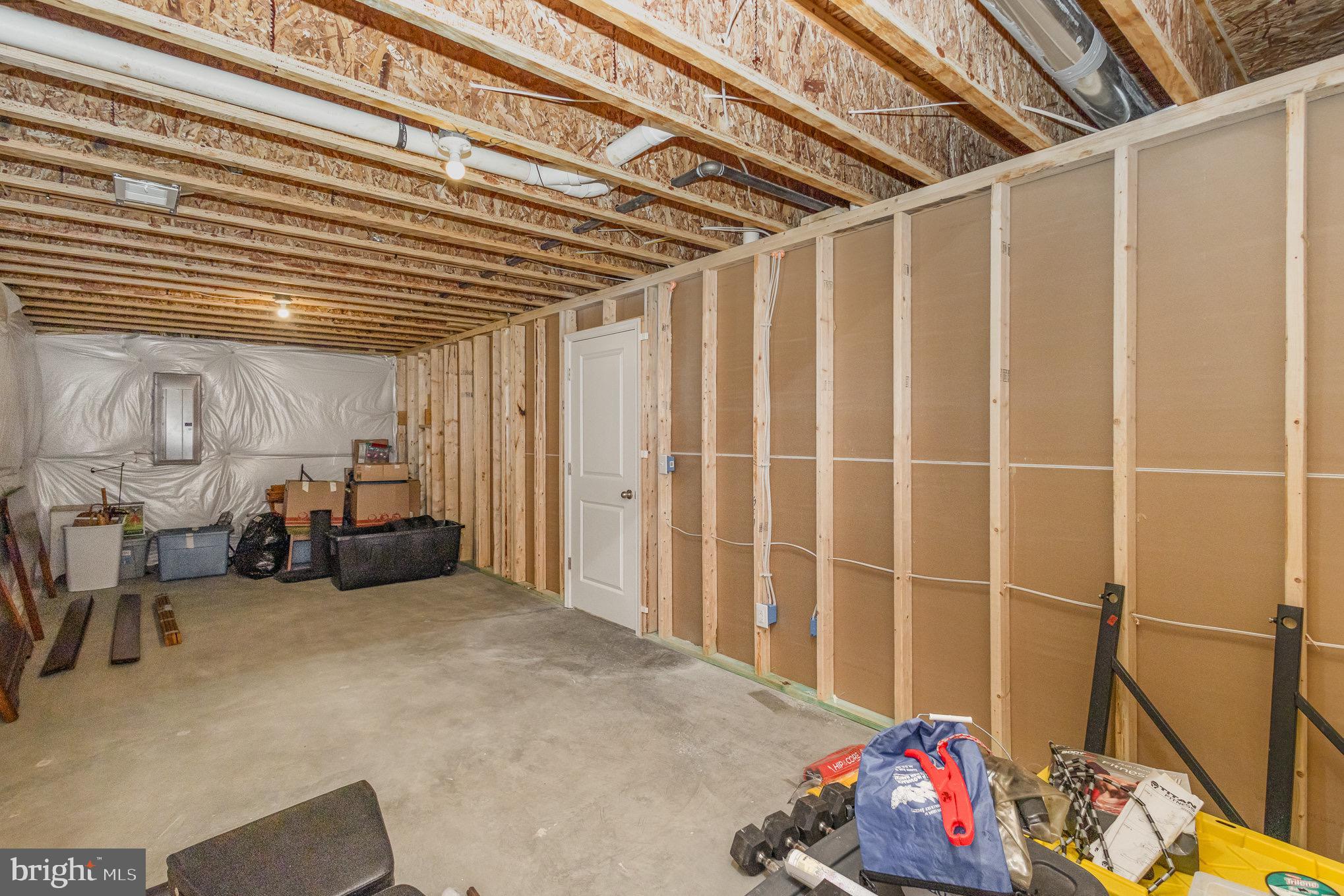 NEW POST ON THE RAPPAHANNOCK - Residential