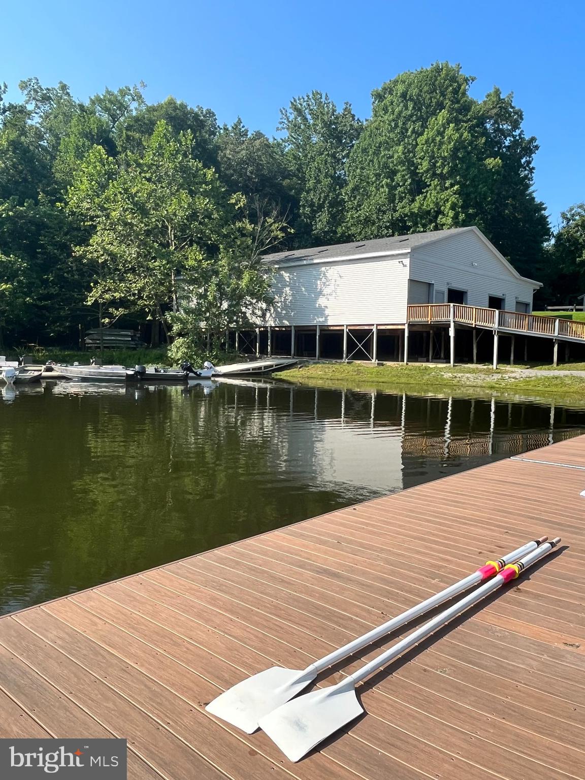 LAKE RIDGE - Residential