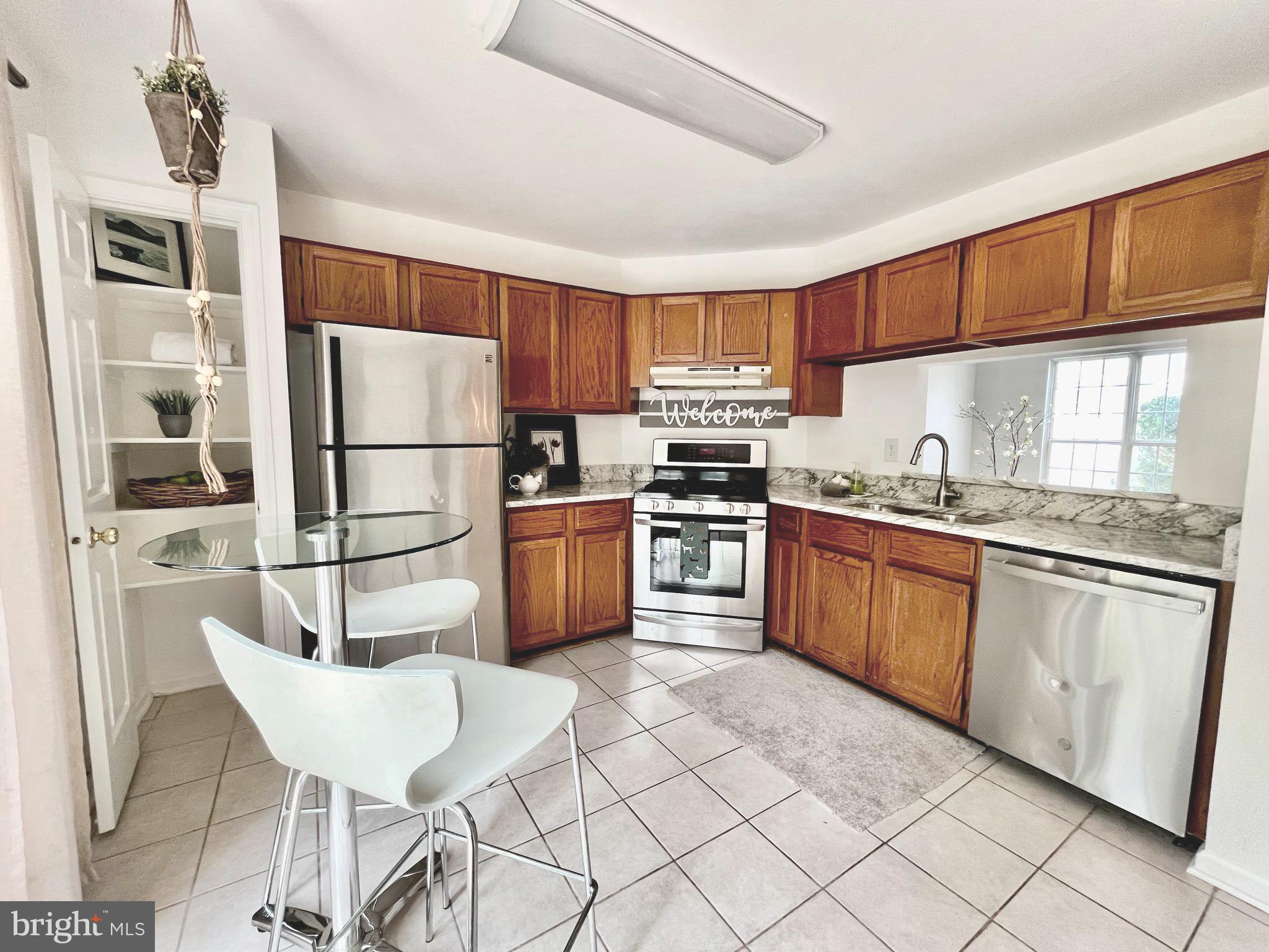 LAKE RIDGE - Residential