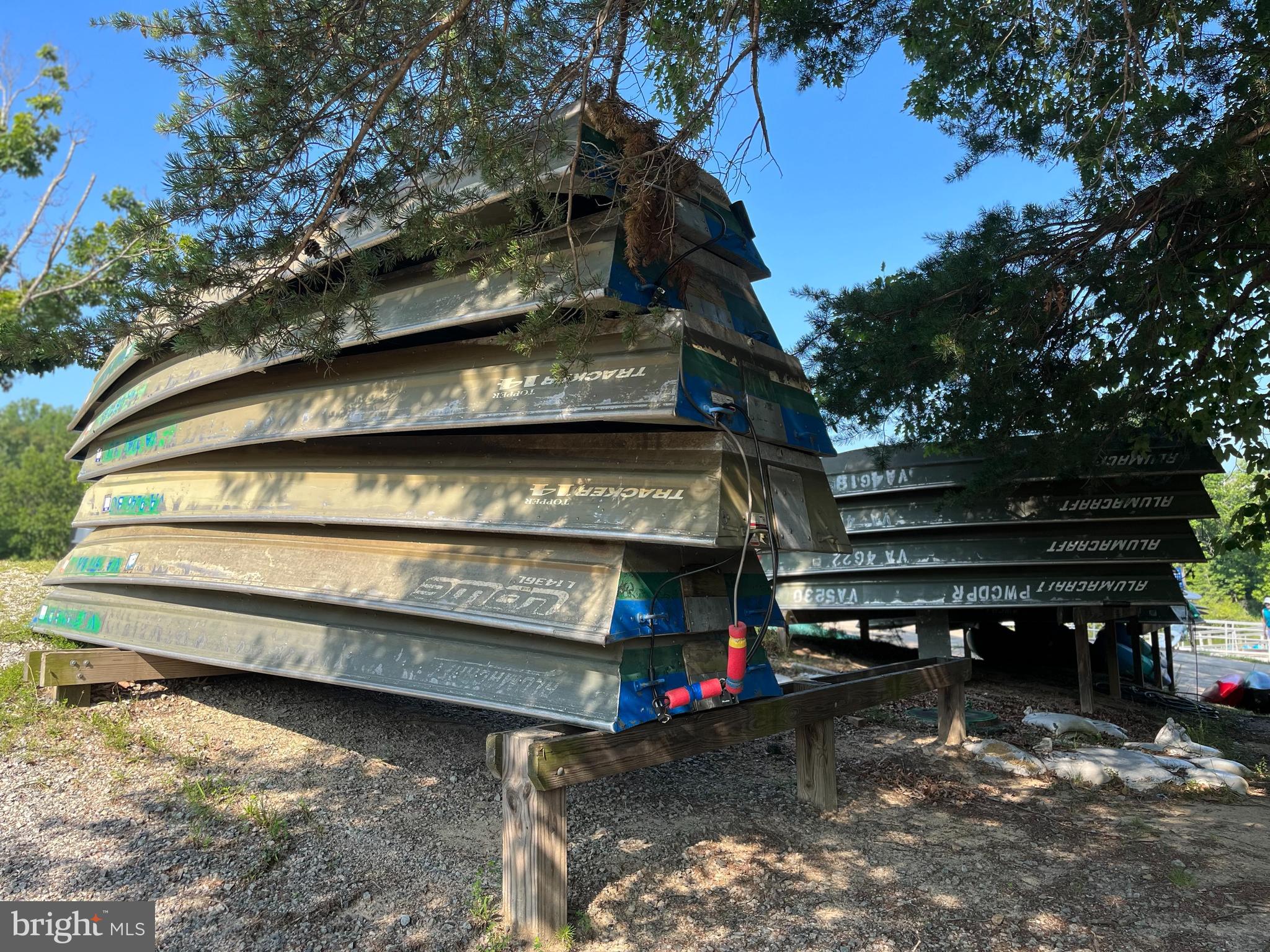 LAKE RIDGE - Residential