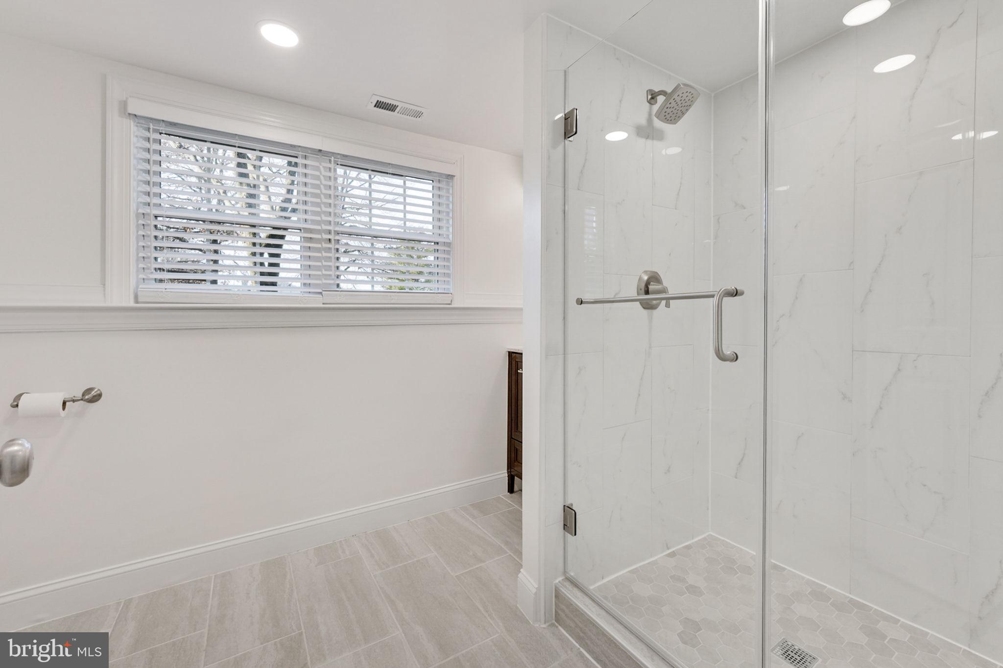 HEATHER GLEN - Residential