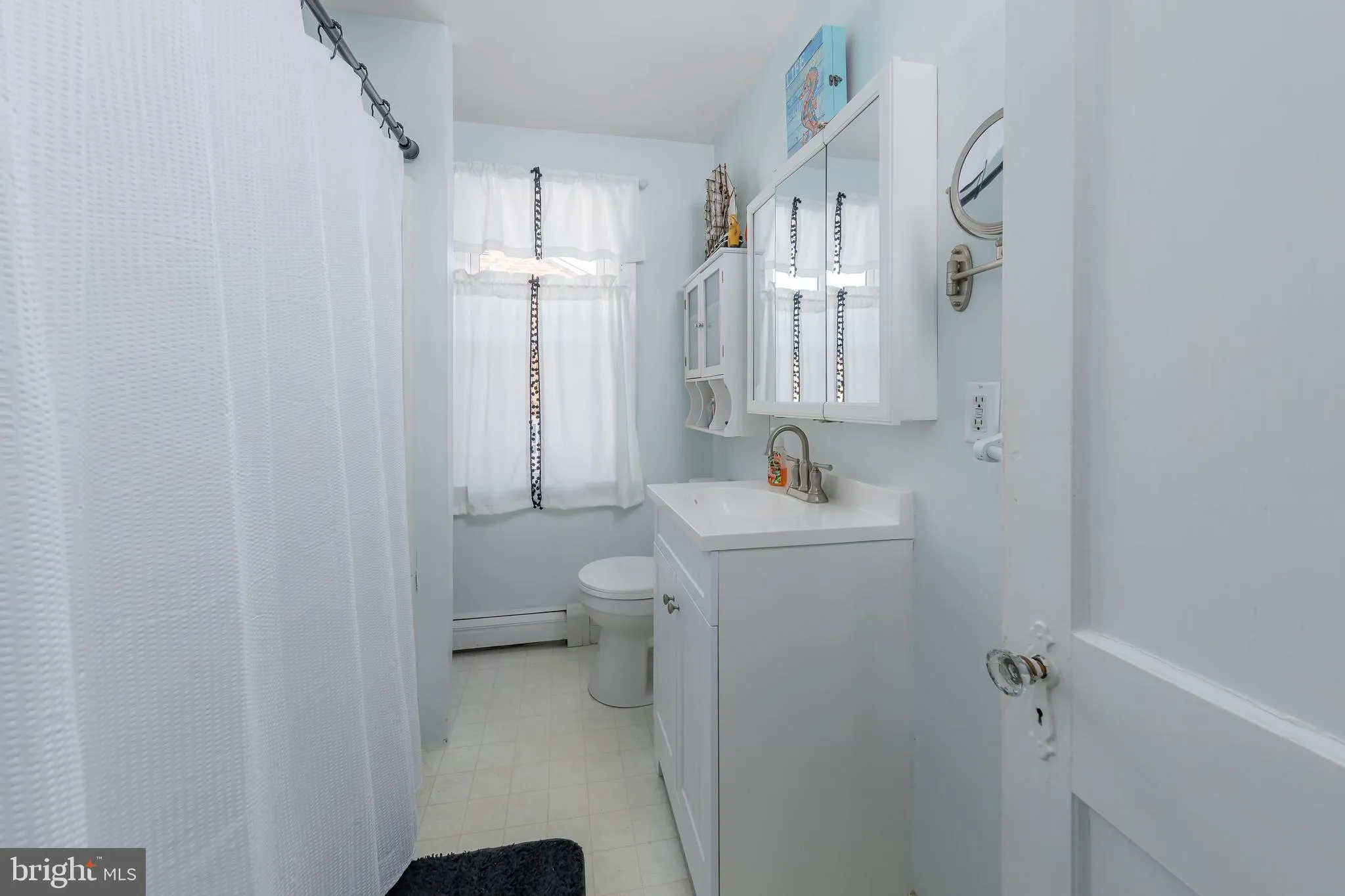 Ventnor City, New Jersey 08406, United States, 3 Bedrooms Bedrooms, ,2 BathroomsBathrooms,Residential,Pending,19214