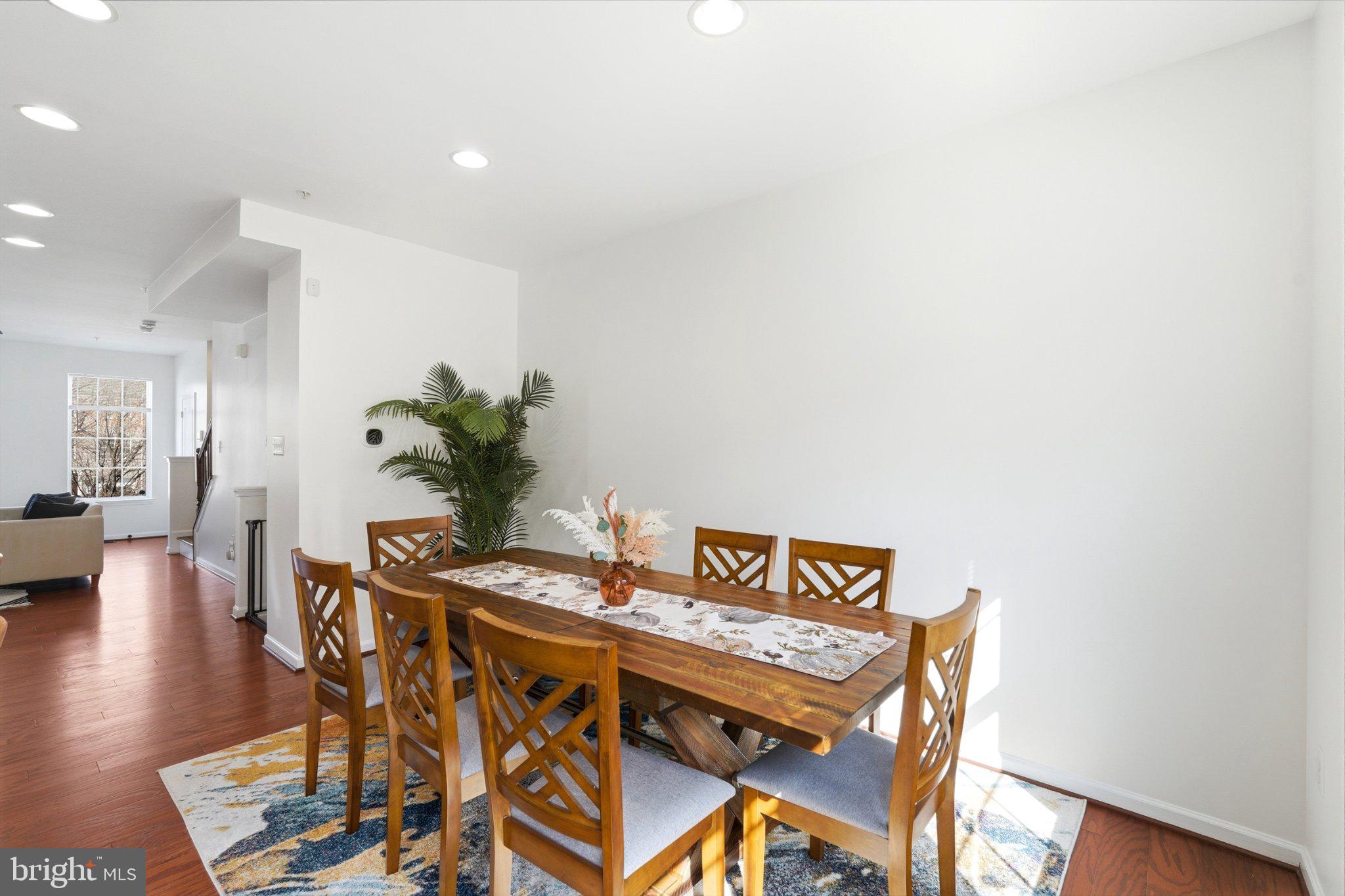 RED OAK CROSSING - Residential