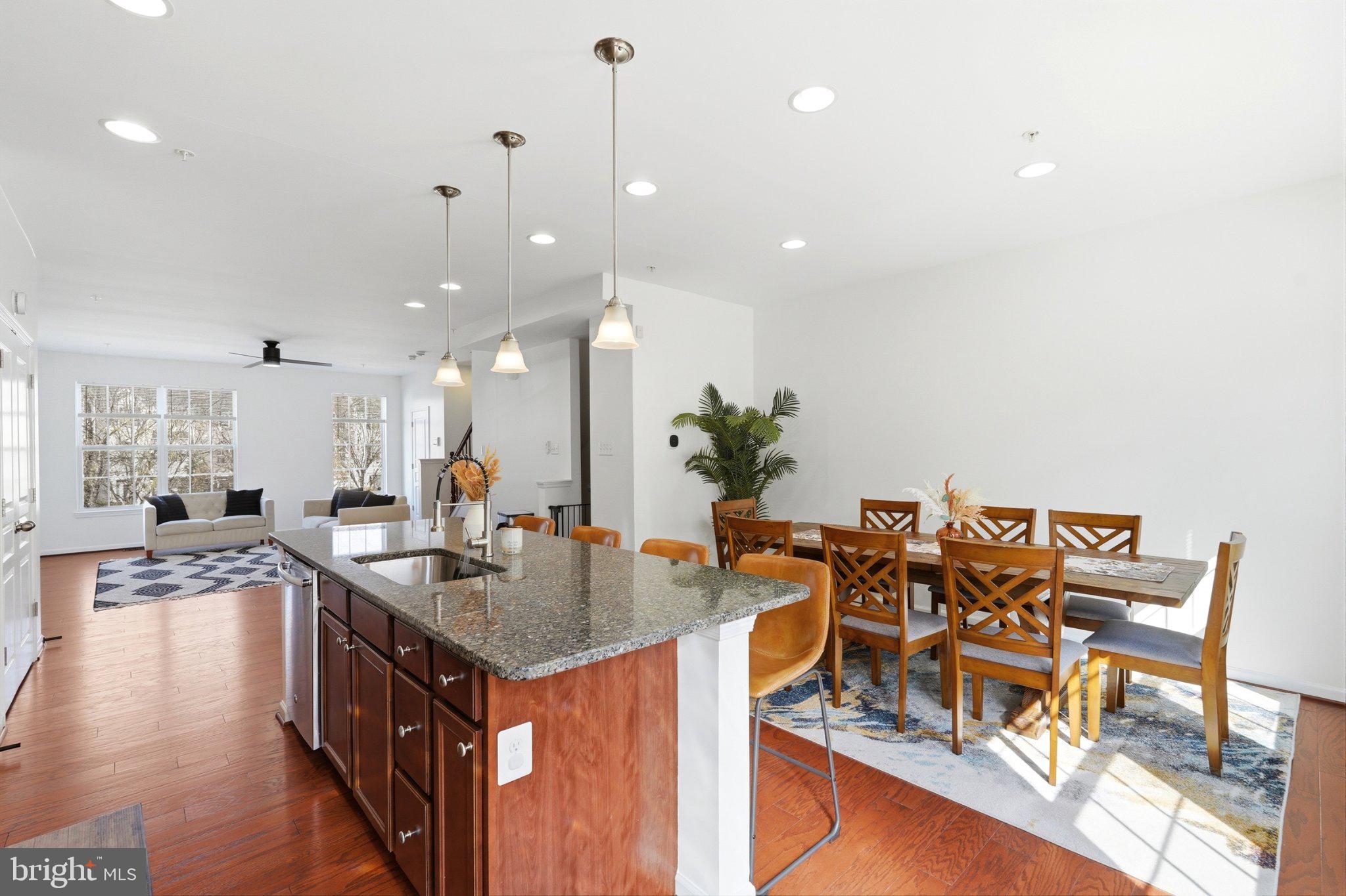 RED OAK CROSSING - Residential