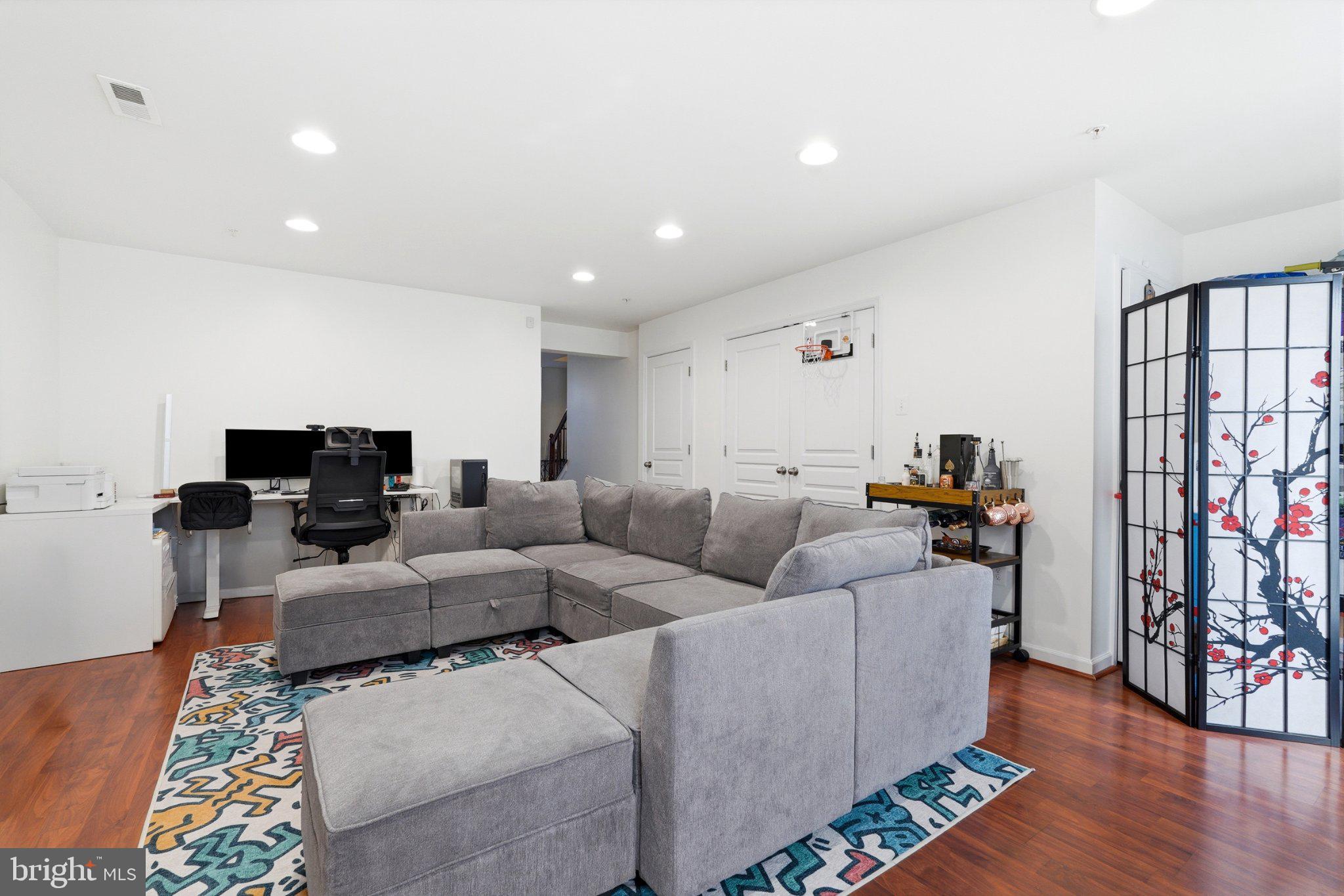 RED OAK CROSSING - Residential