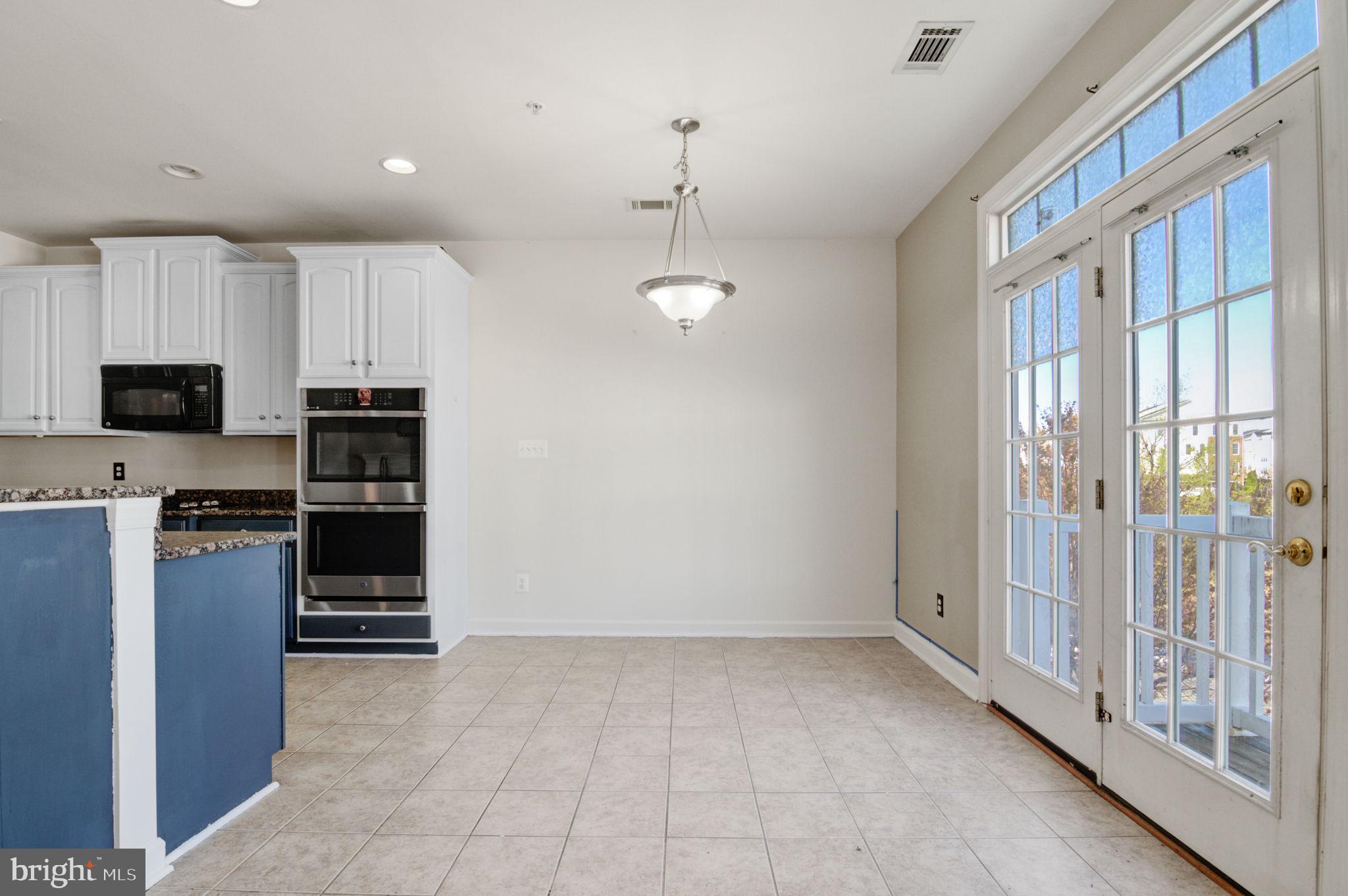 POTOMAC CLUB - Residential Lease