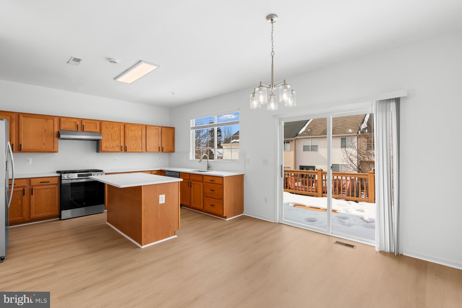 PINEY ORCHARD - Residential Lease