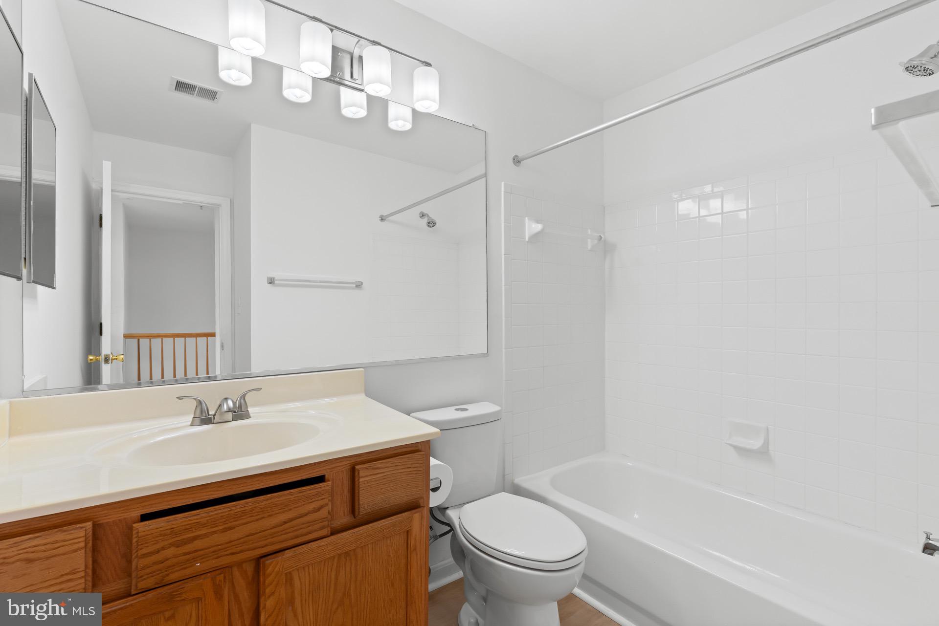 PINEY ORCHARD - Residential Lease