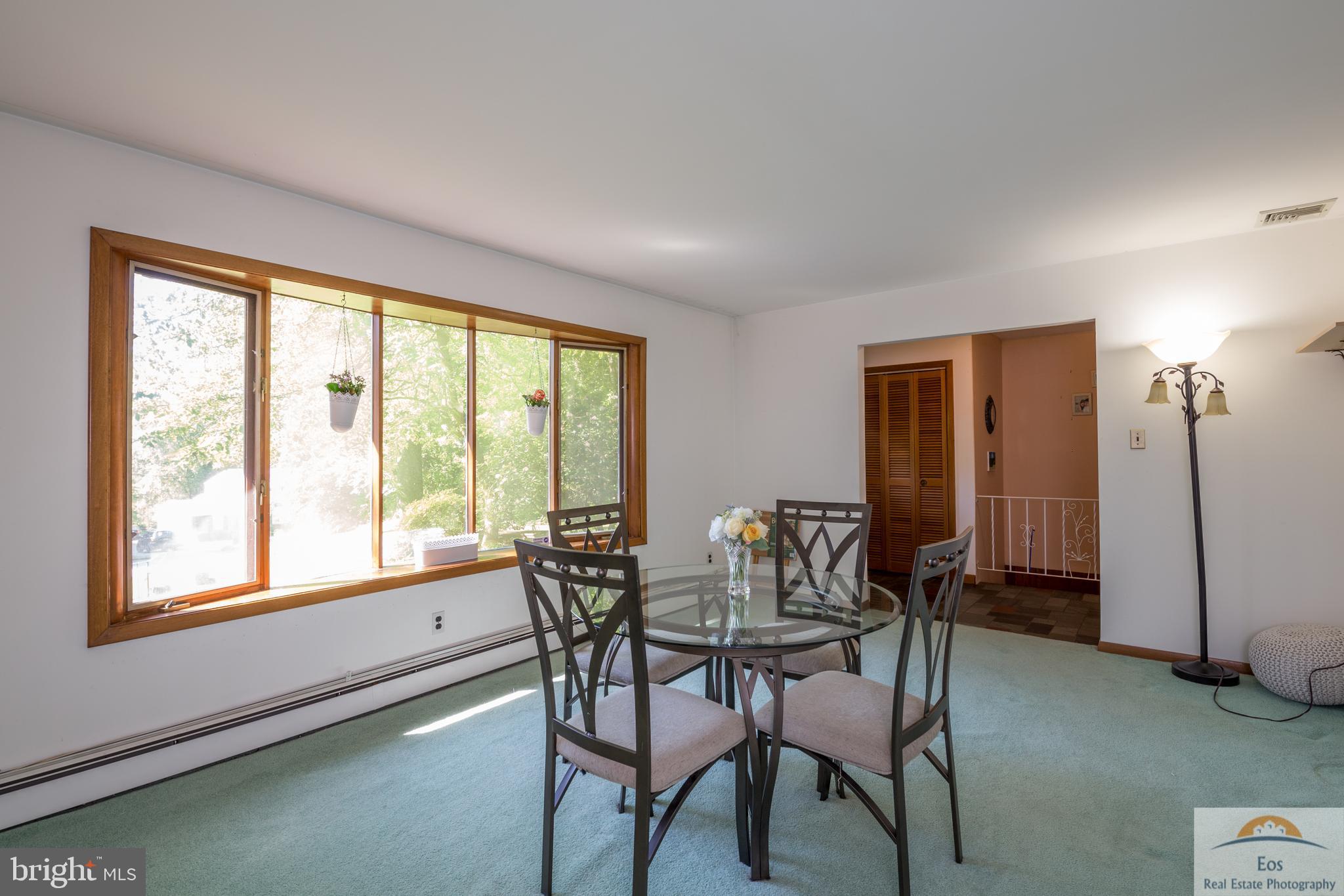 COLONIAL - Residential