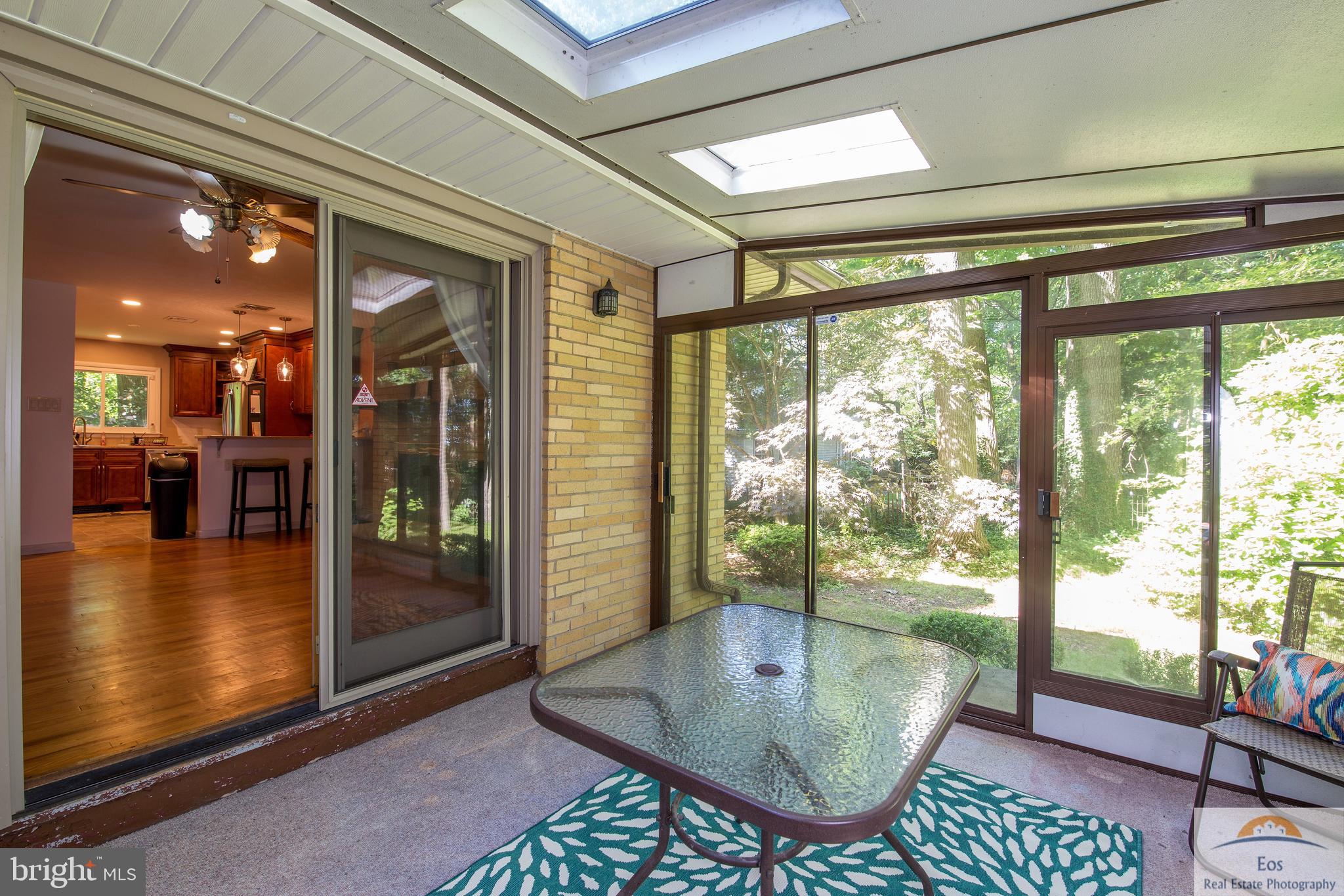 COLONIAL - Residential