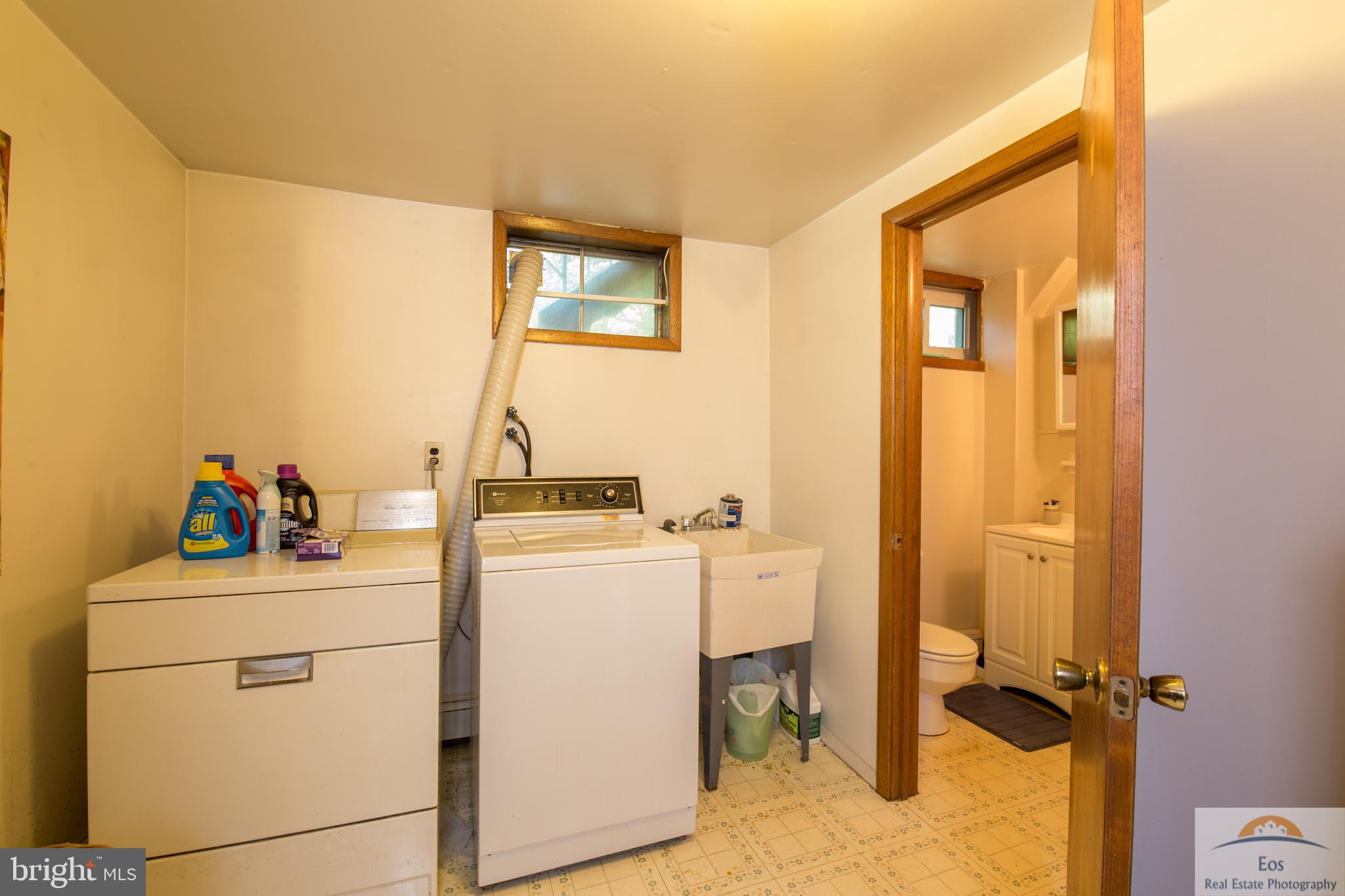 COLONIAL - Residential