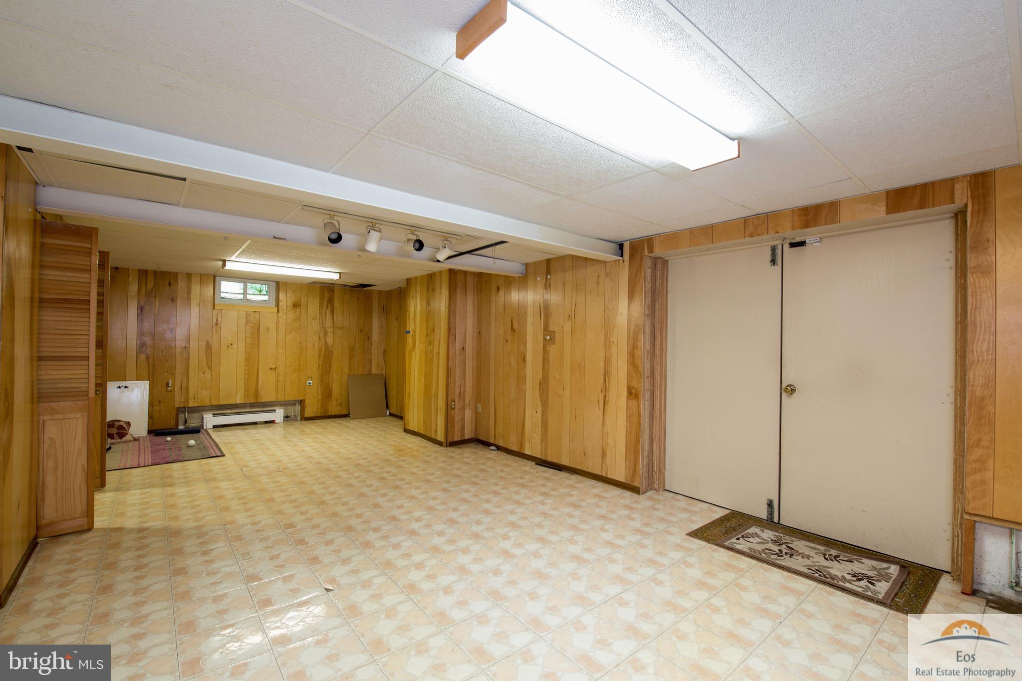 COLONIAL - Residential