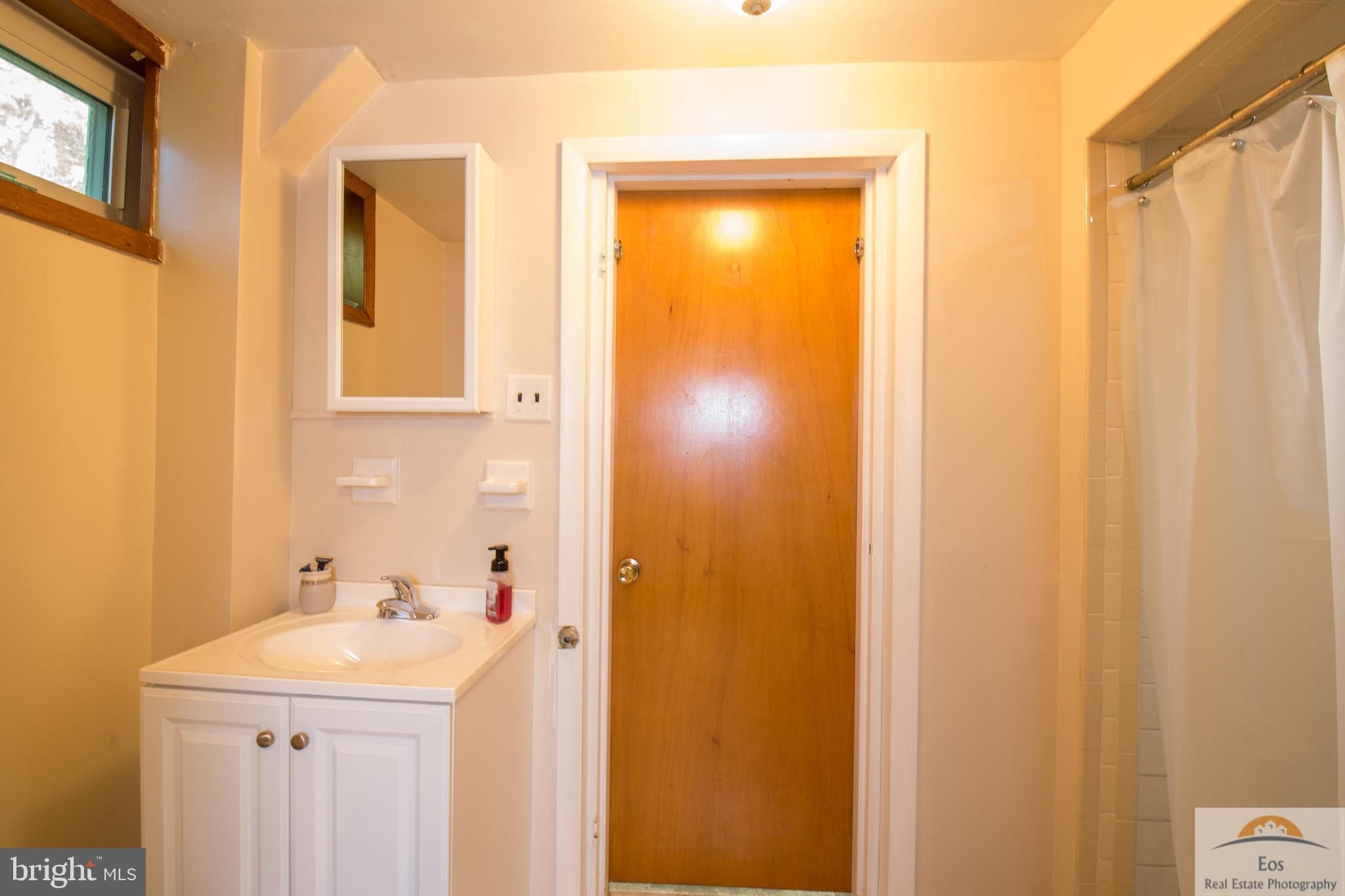 COLONIAL - Residential