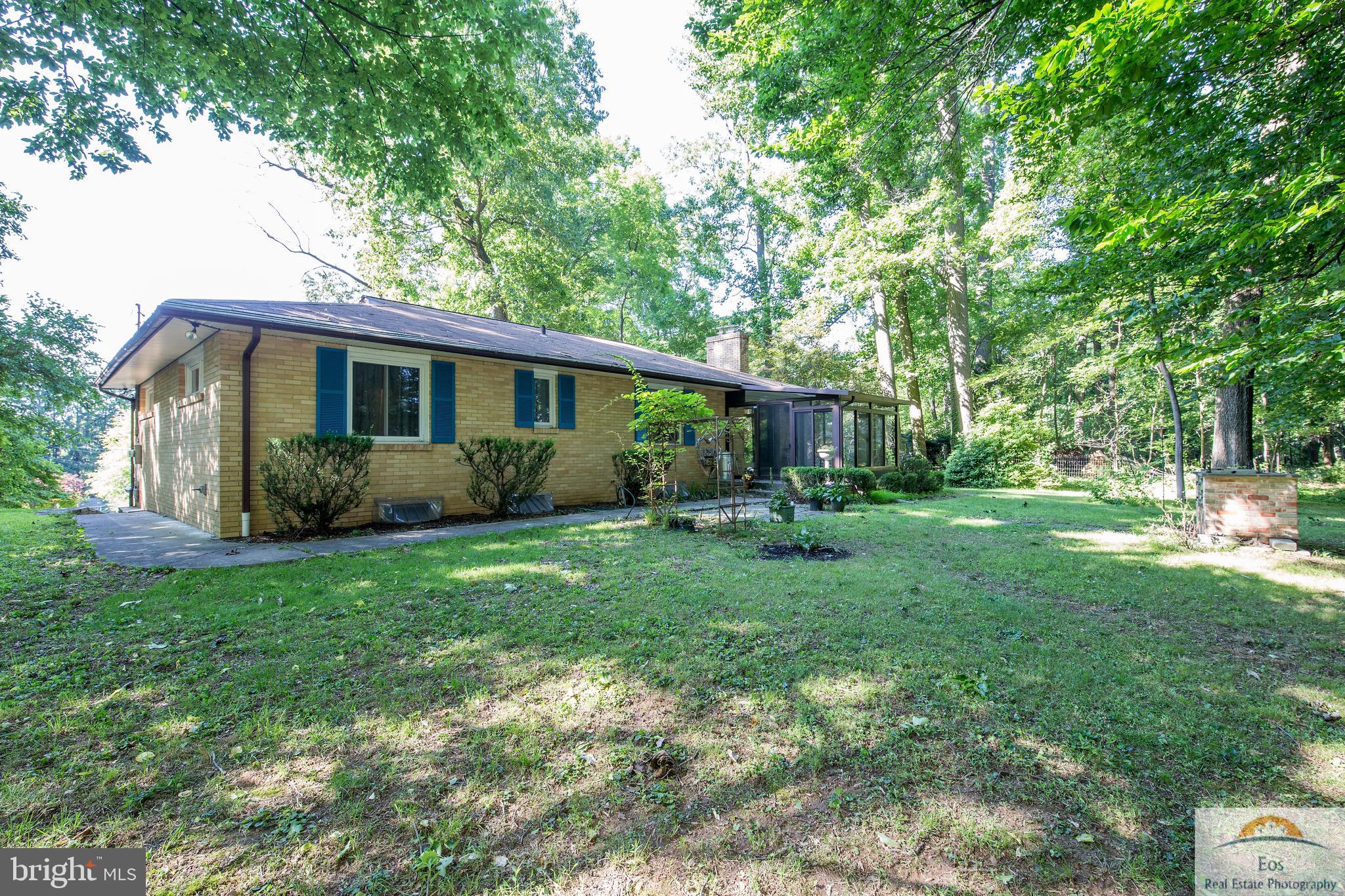 COLONIAL - Residential