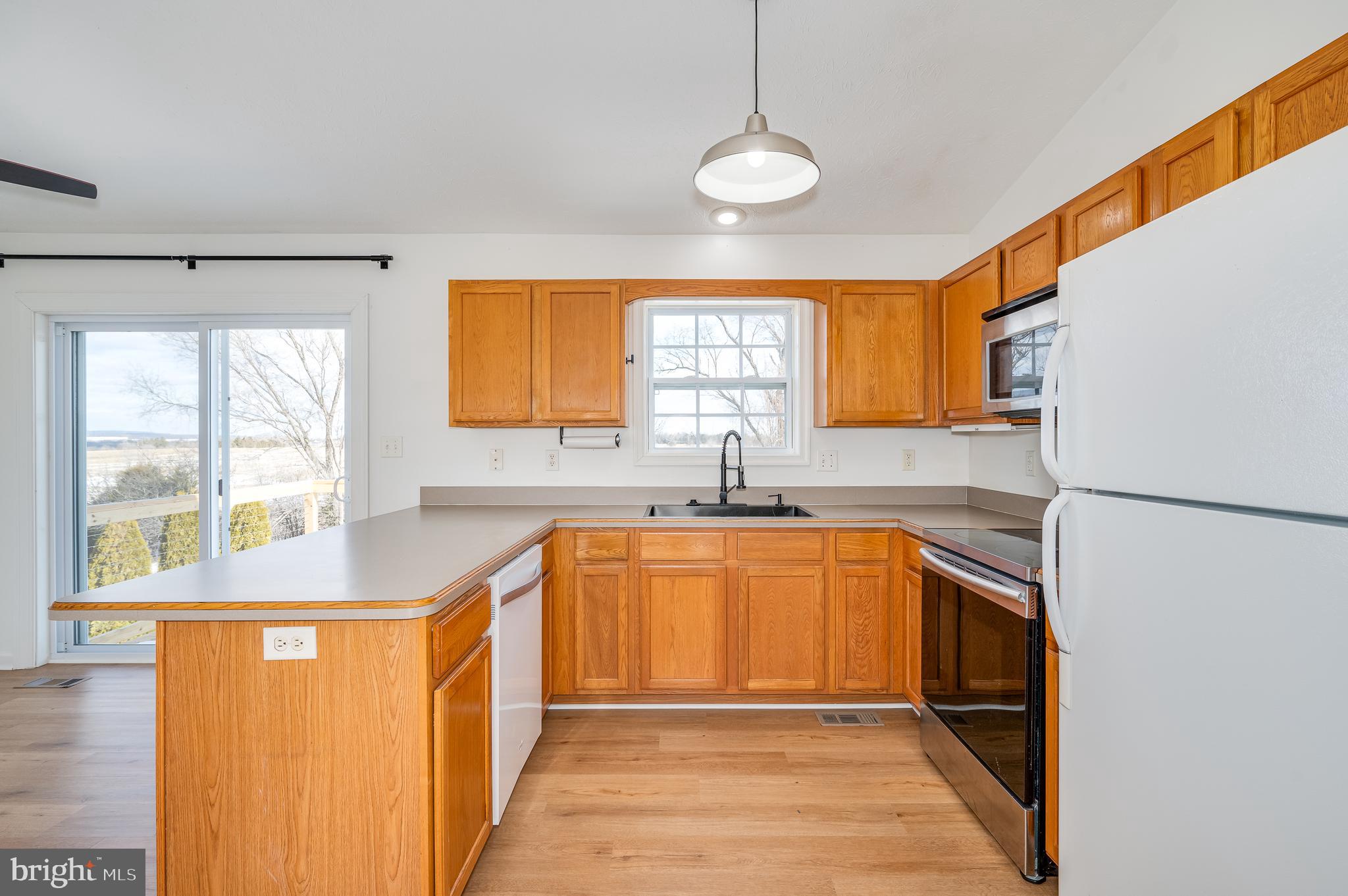 SPRING HILL - Residential Lease