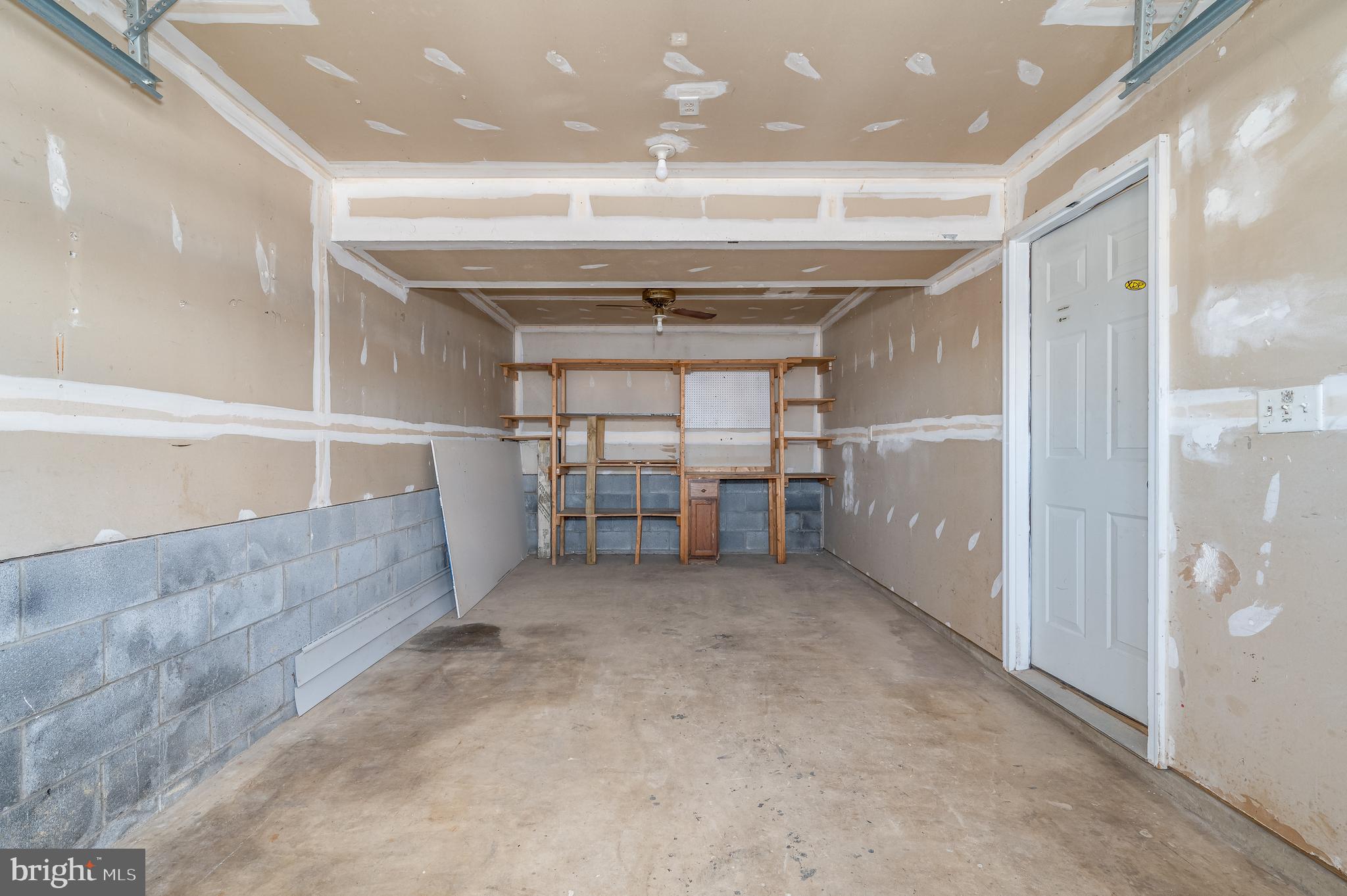 SPRING HILL - Residential Lease