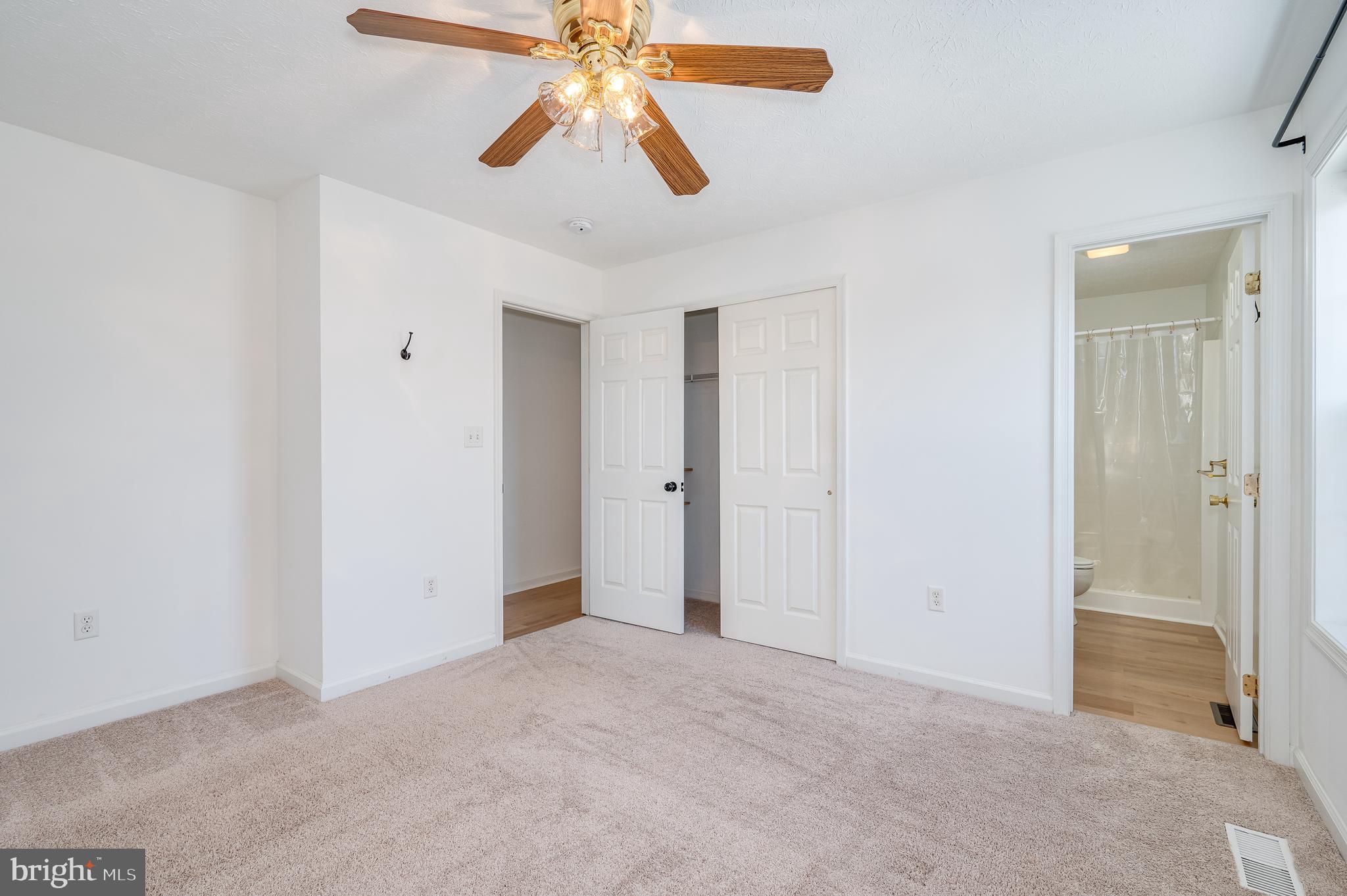 SPRING HILL - Residential Lease