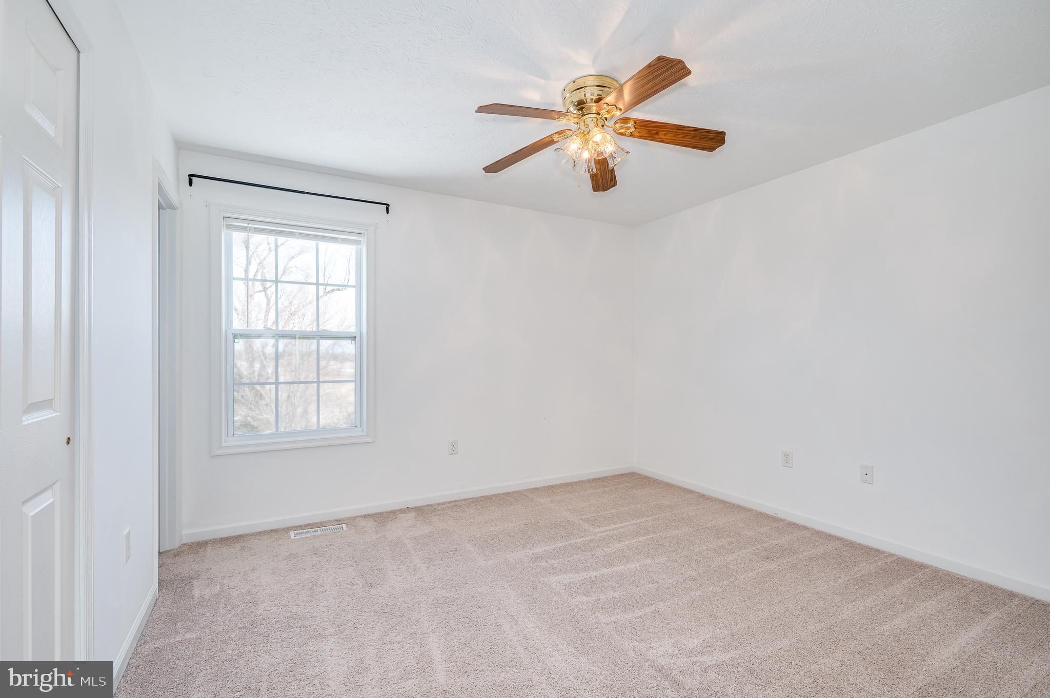 SPRING HILL - Residential Lease