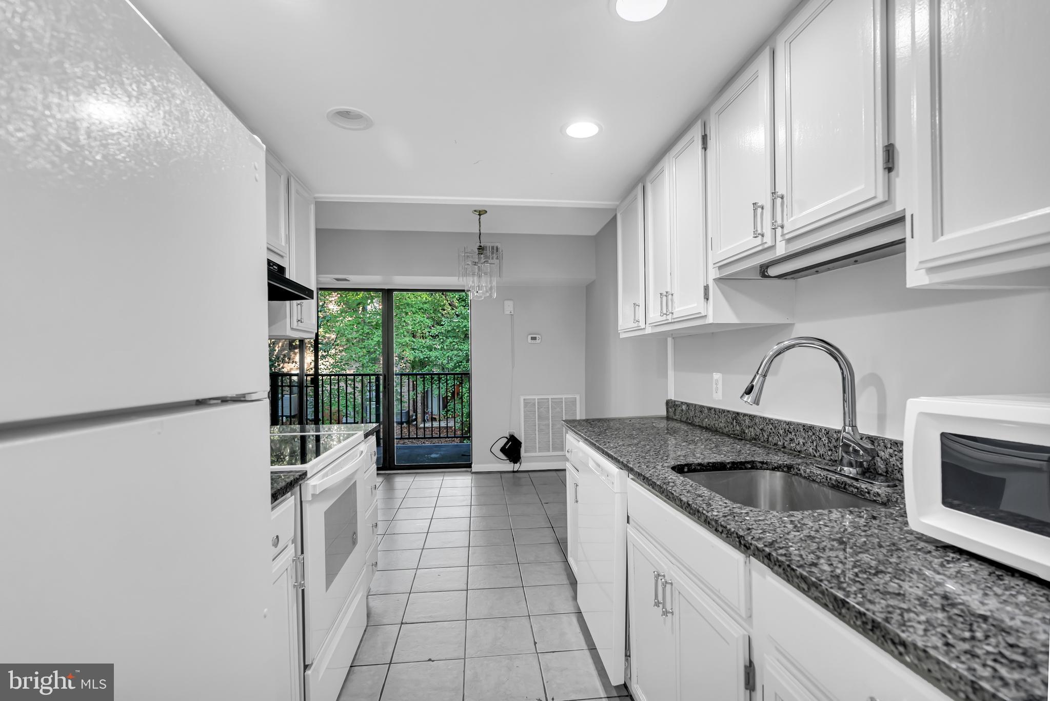 SHADOWOOD - Residential