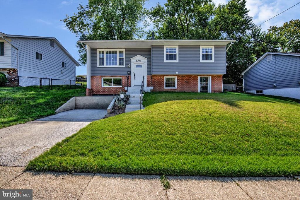 Photo of 6807 Pepper Street, CAPITOL HEIGHTS, MD 20743 (MLS # MDPG2178214)