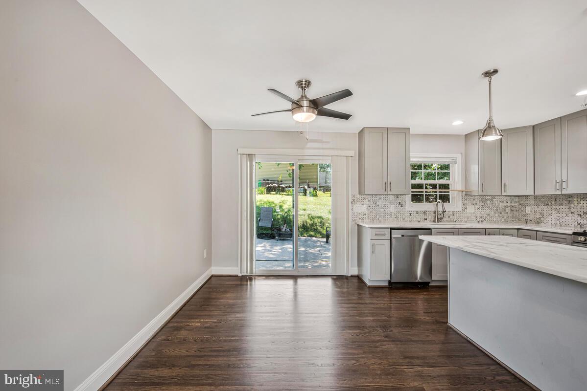 PEPPER MILL VILLAGE - Residential Lease