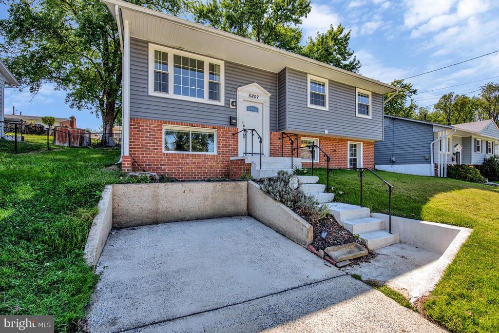 Photo of 6807 Pepper Street, CAPITOL HEIGHTS, MD 20743 (MLS # MDPG2178214)