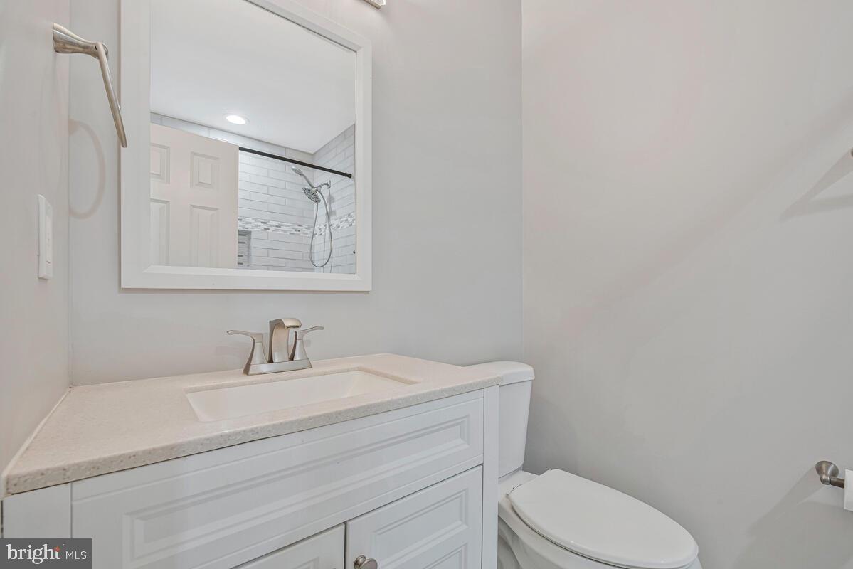 PEPPER MILL VILLAGE - Residential Lease