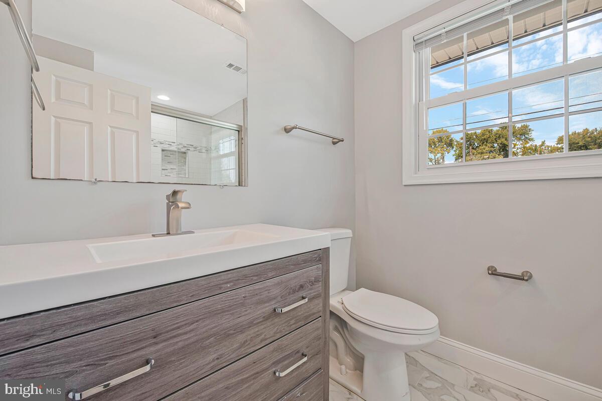 PEPPER MILL VILLAGE - Residential Lease