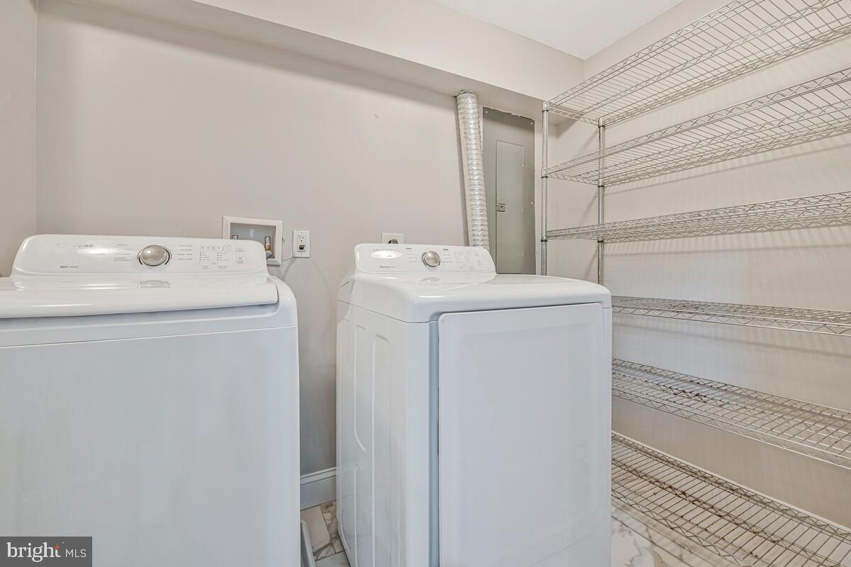 PEPPER MILL VILLAGE - Residential Lease