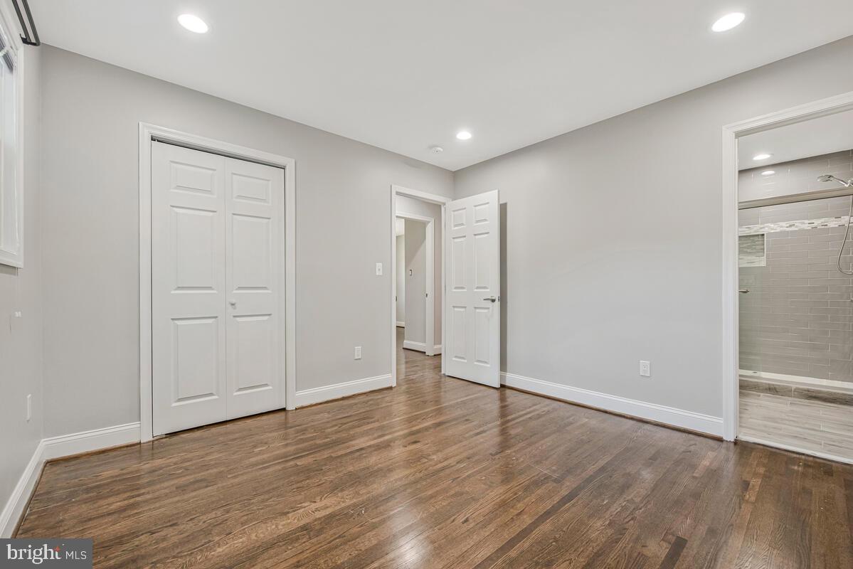 PEPPER MILL VILLAGE - Residential Lease