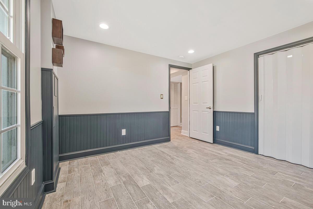 PEPPER MILL VILLAGE - Residential Lease