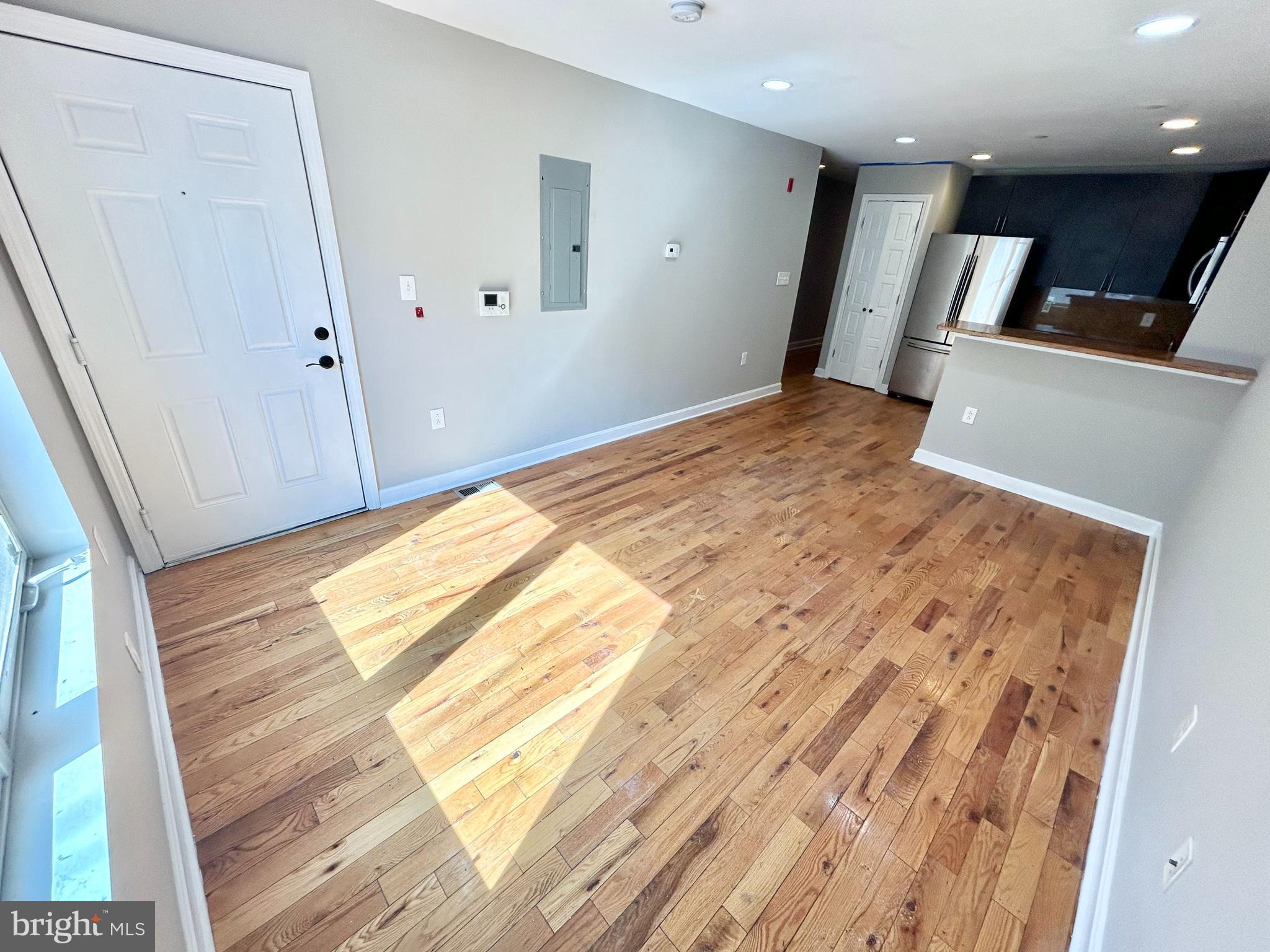 UNIVERSITY CITY - Residential Lease