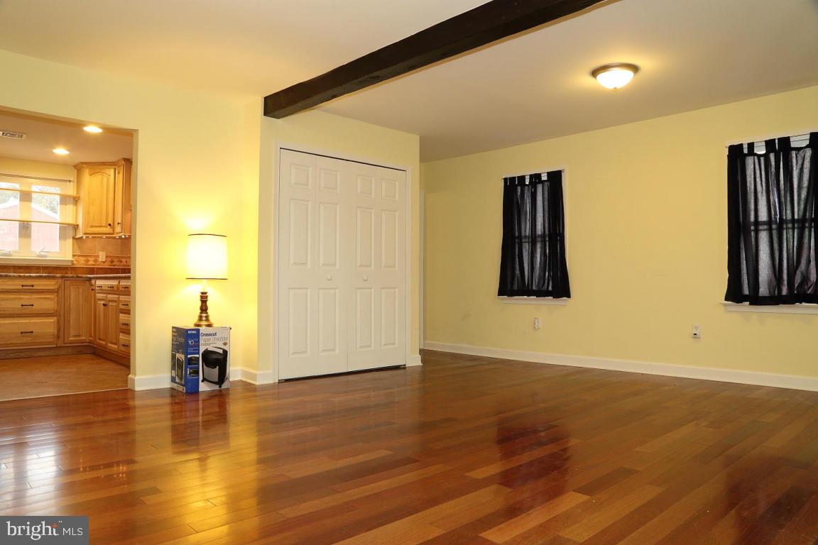 MANOR RIDGE - Residential
