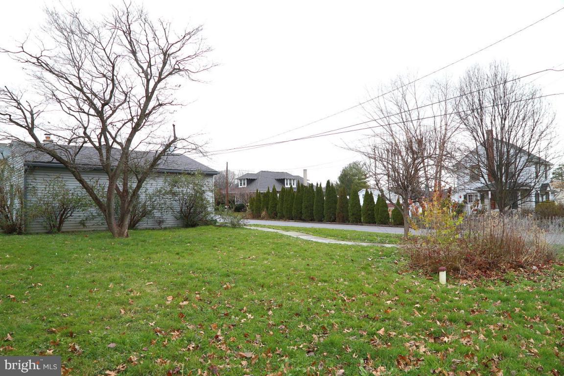 MANOR RIDGE - Residential
